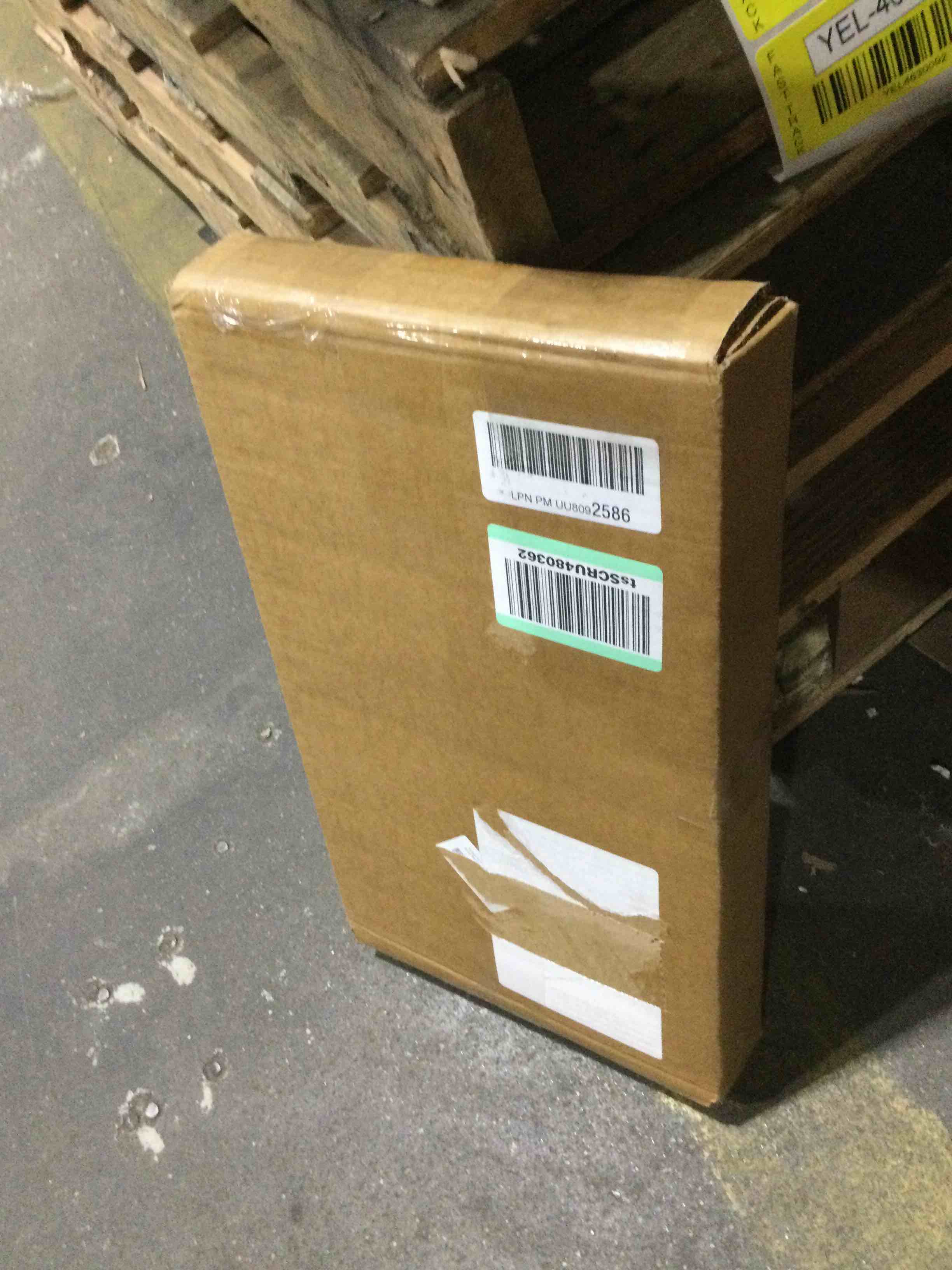 https://s3.amazonaws.com/lotting-images-prod/bidfta/YEL4630092_1686063081146.jpeg