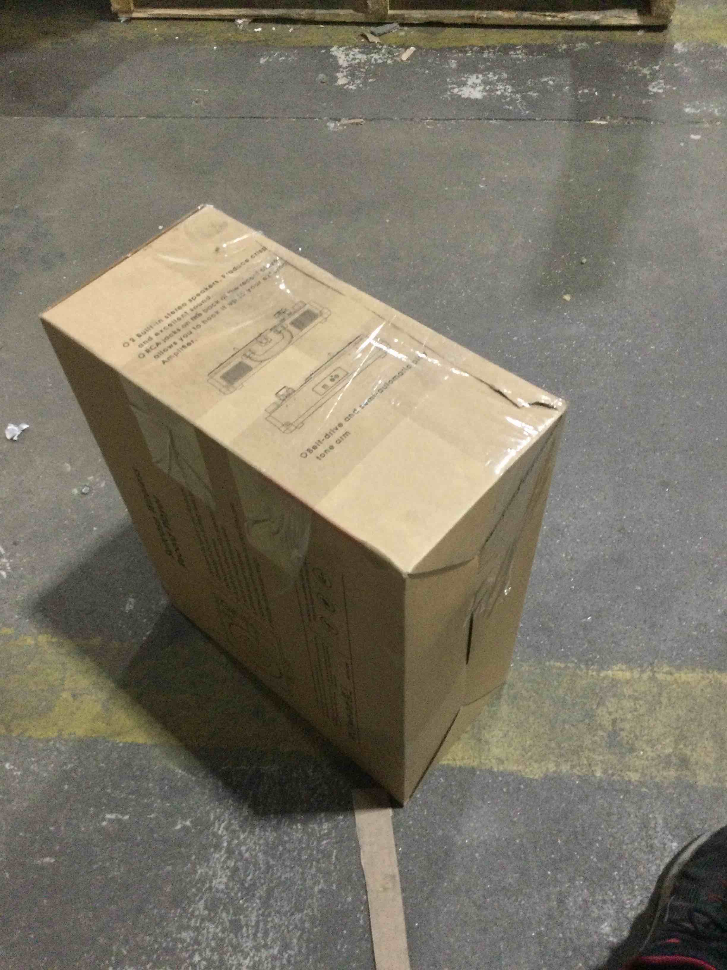 https://s3.amazonaws.com/lotting-images-prod/bidfta/YEL4630112_1686068985448.jpeg