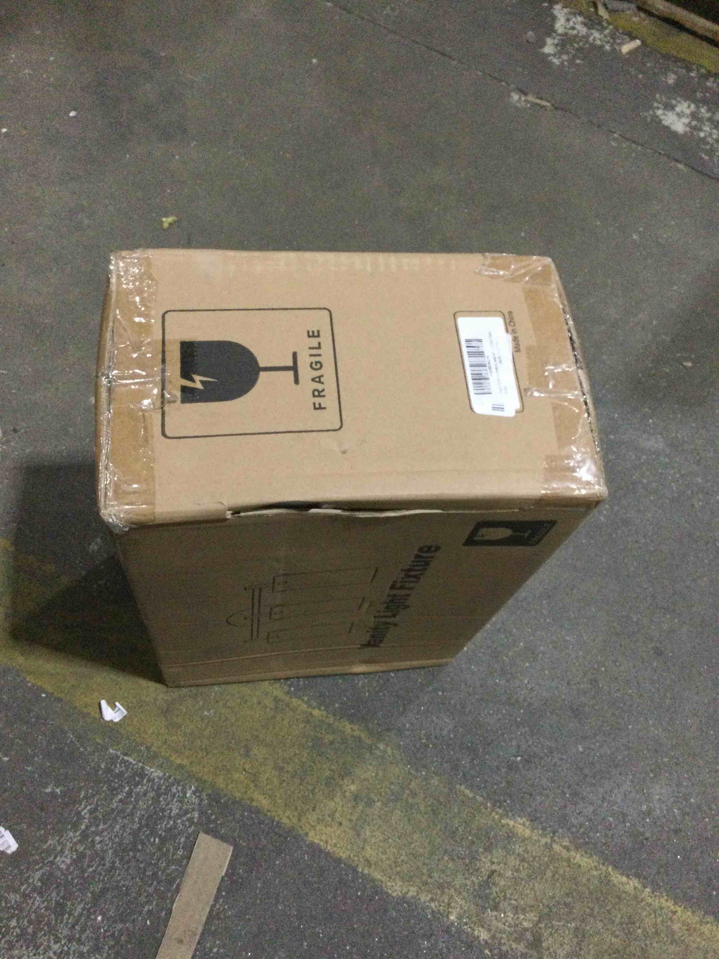 https://s3.amazonaws.com/lotting-images-prod/bidfta/YEL4630120_1686070330372.jpeg