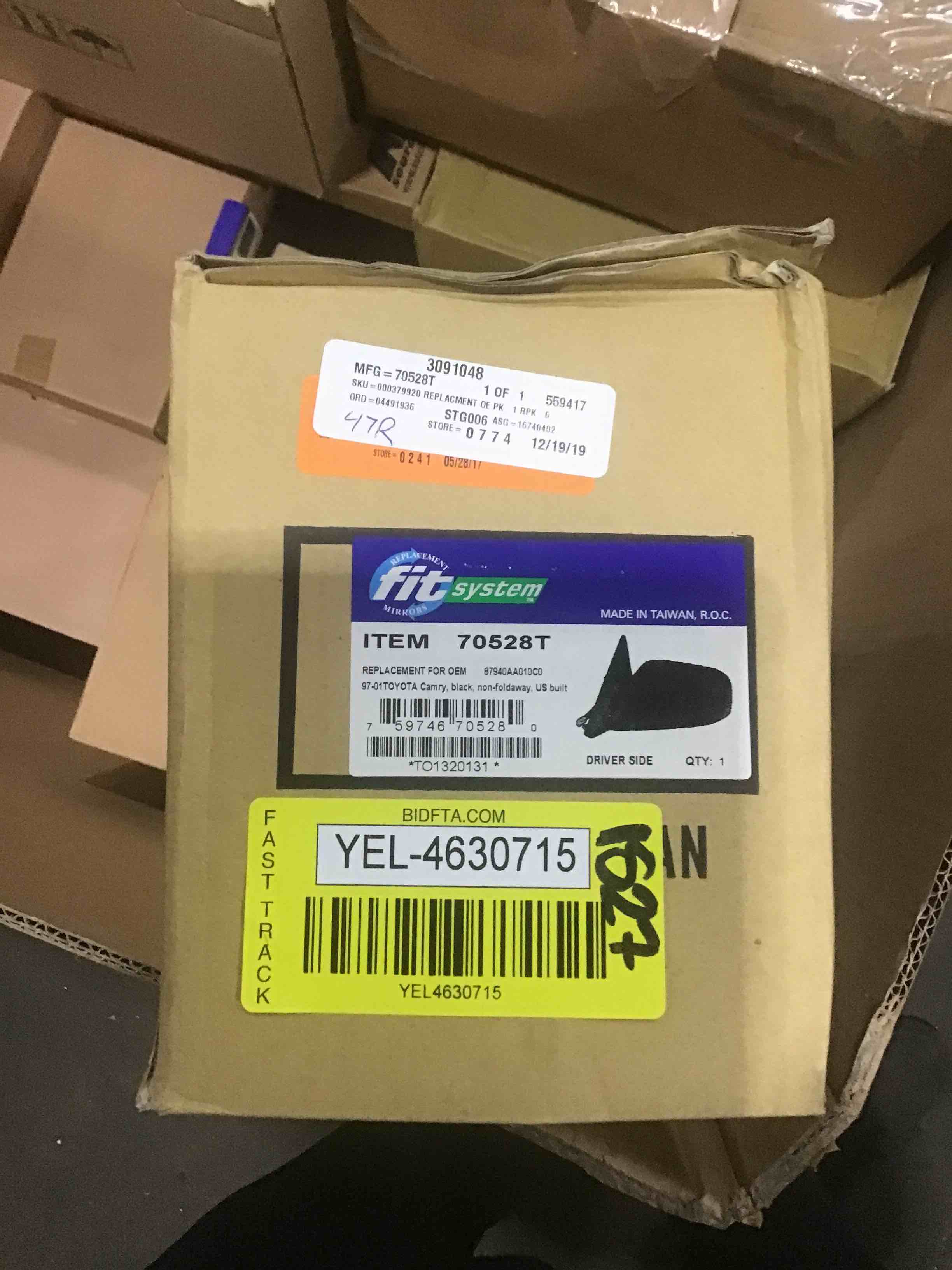 https://s3.amazonaws.com/lotting-images-prod/bidfta/YEL4630715_1687268694383.jpeg