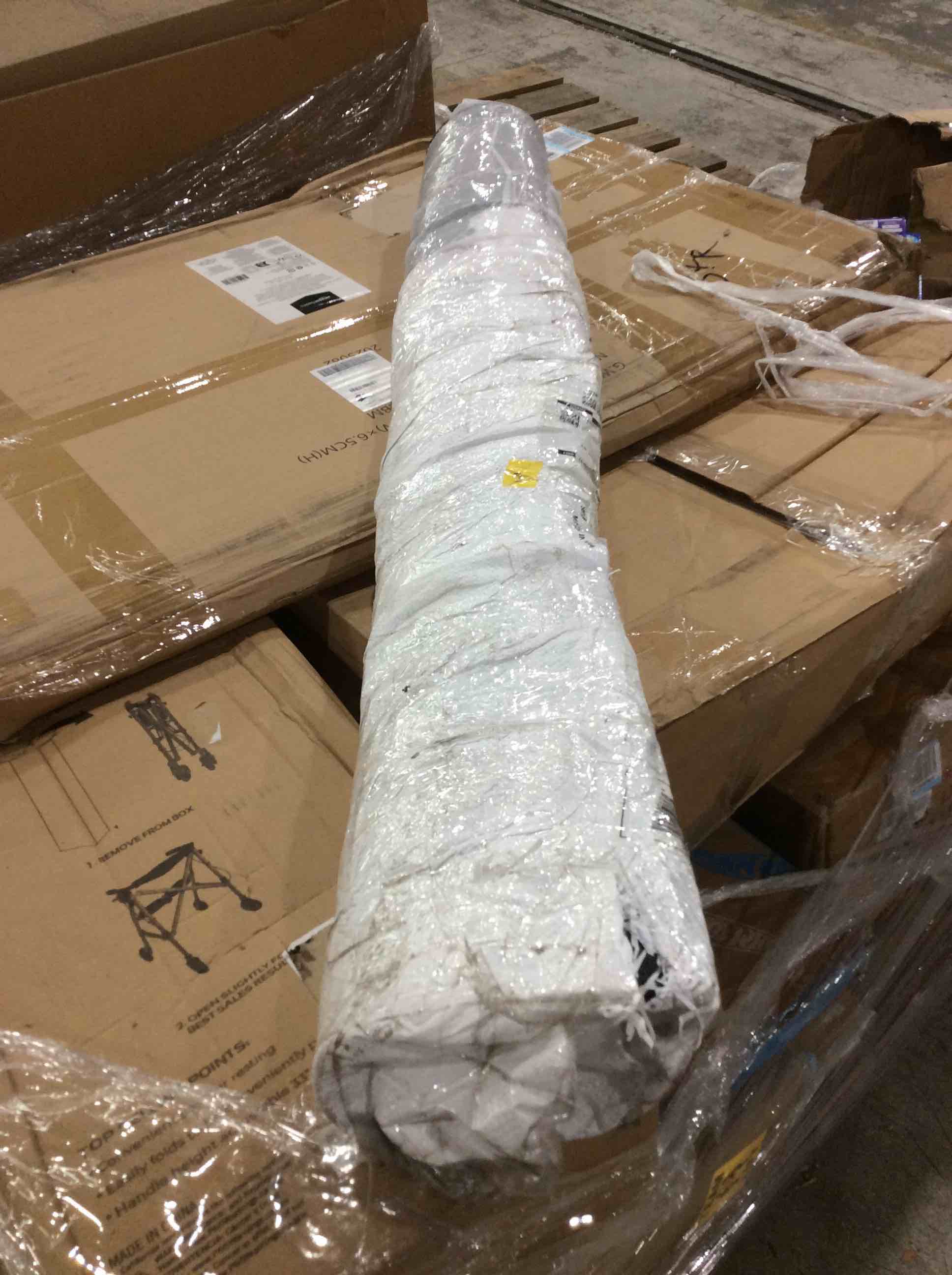 https://s3.amazonaws.com/lotting-images-prod/bidfta/YEL4635854_1690207076543.jpeg