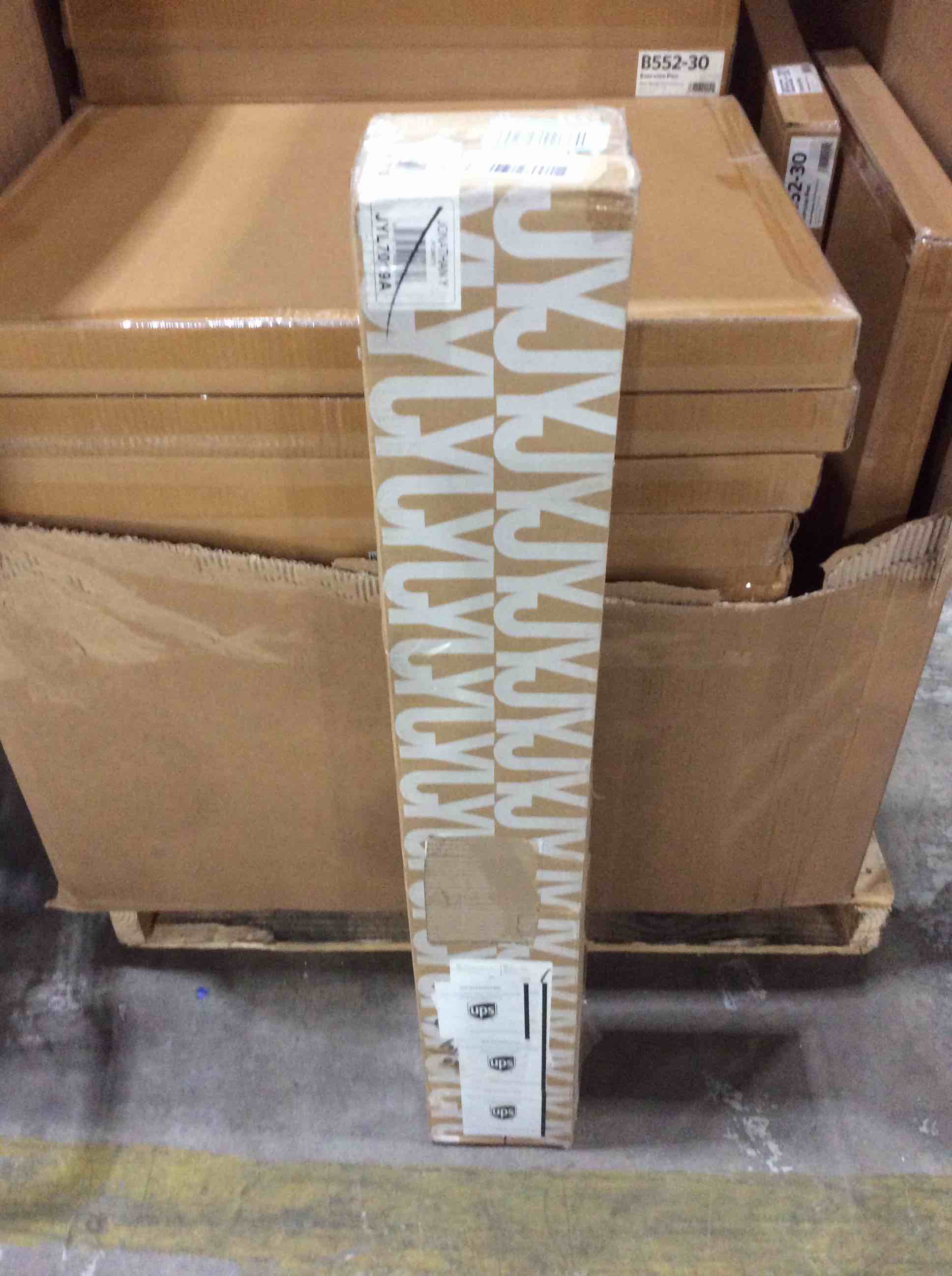 https://s3.amazonaws.com/lotting-images-prod/bidfta/YEL4636965_1686767330775.jpeg