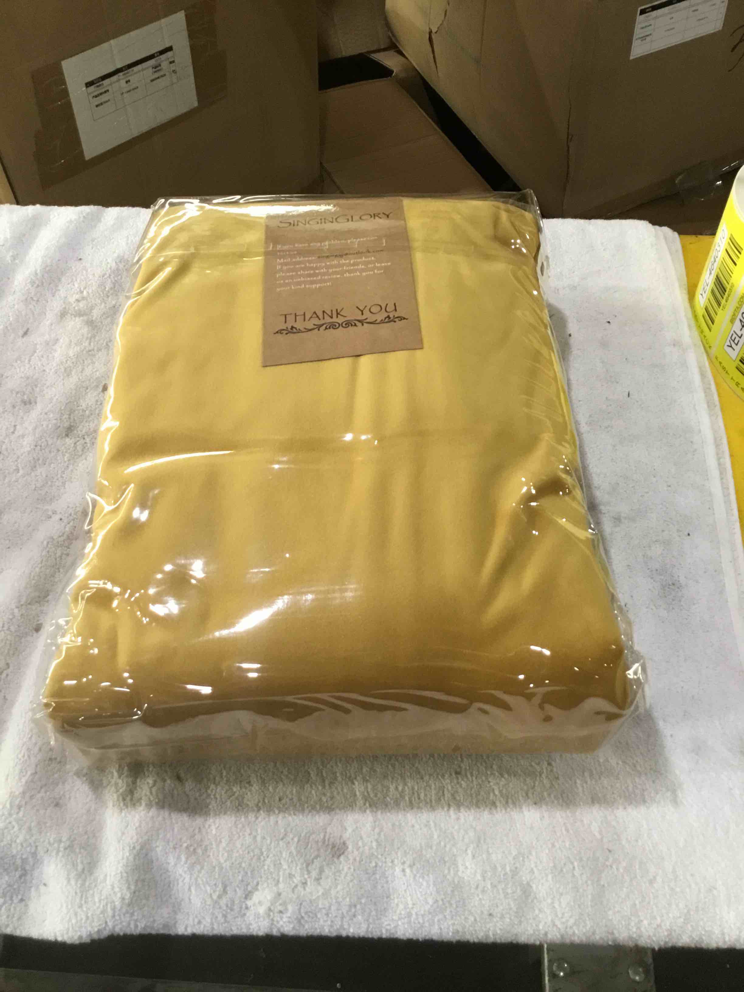 https://s3.amazonaws.com/lotting-images-prod/bidfta/YEL4640304_1698254458618.jpeg