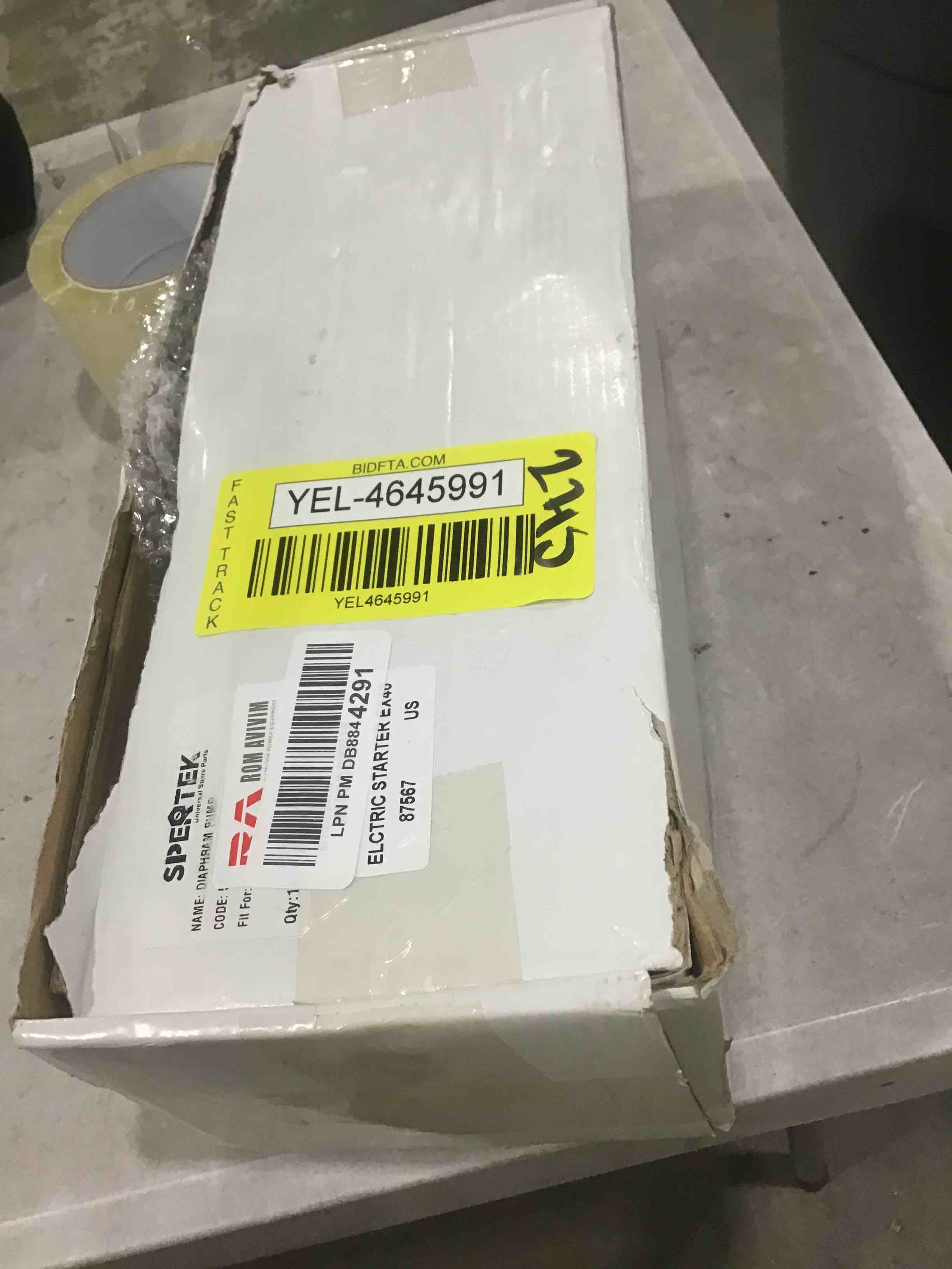 https://s3.amazonaws.com/lotting-images-prod/bidfta/YEL4645991_1700169093724.jpeg