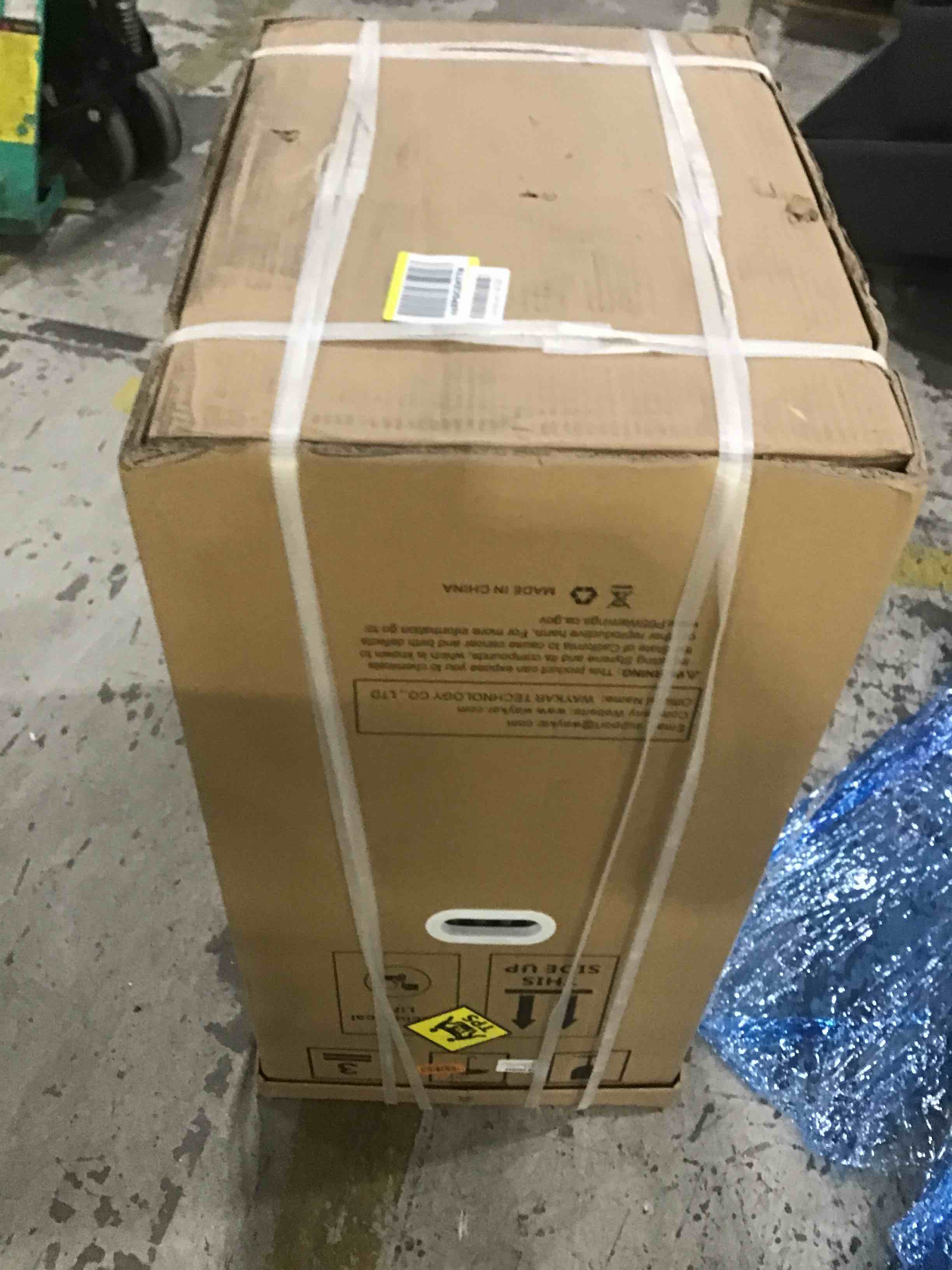 https://s3.amazonaws.com/lotting-images-prod/bidfta/YEL4646202_1700679228107.jpeg