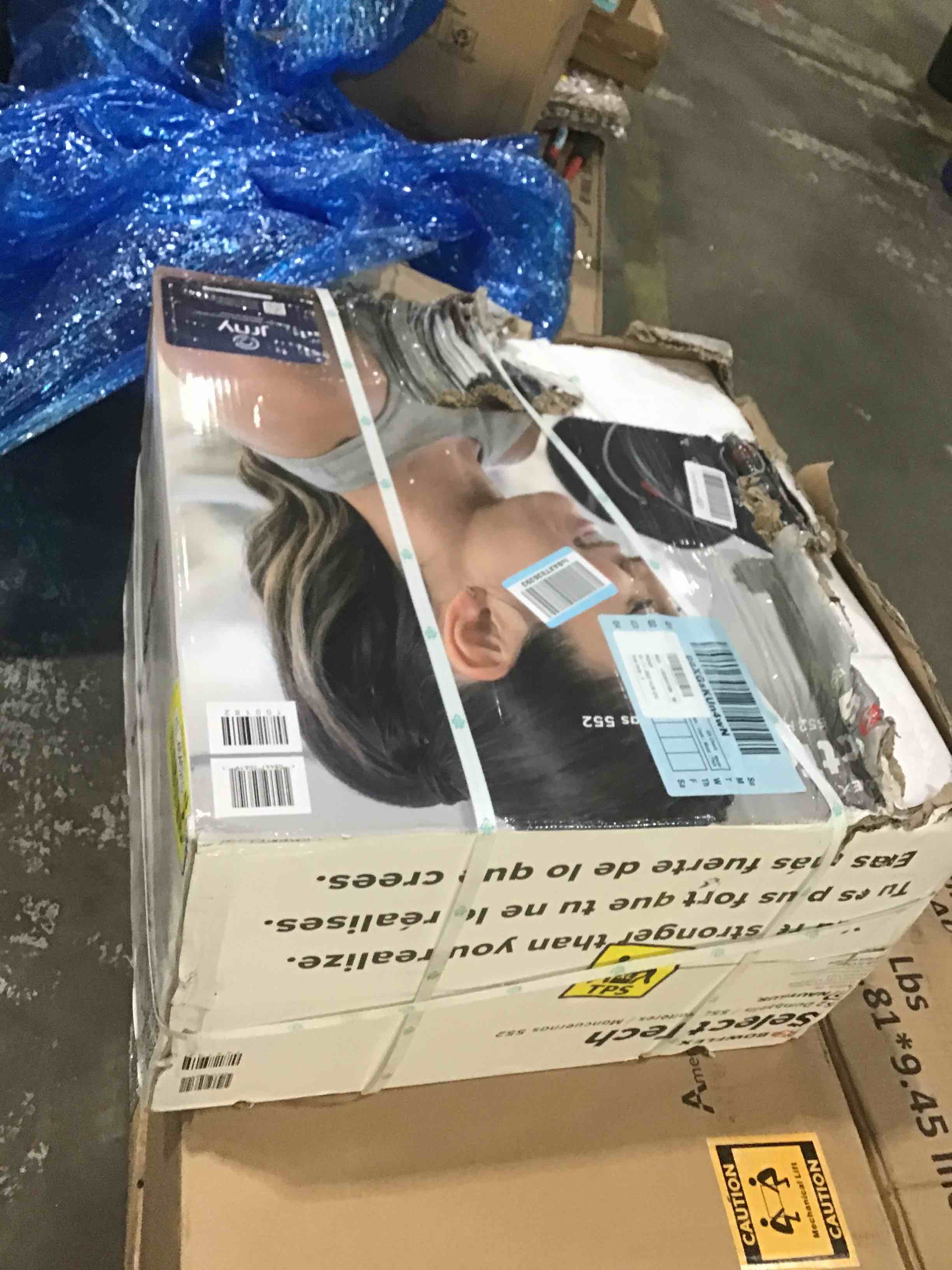 https://s3.amazonaws.com/lotting-images-prod/bidfta/YEL4646210_1700682414922.jpeg