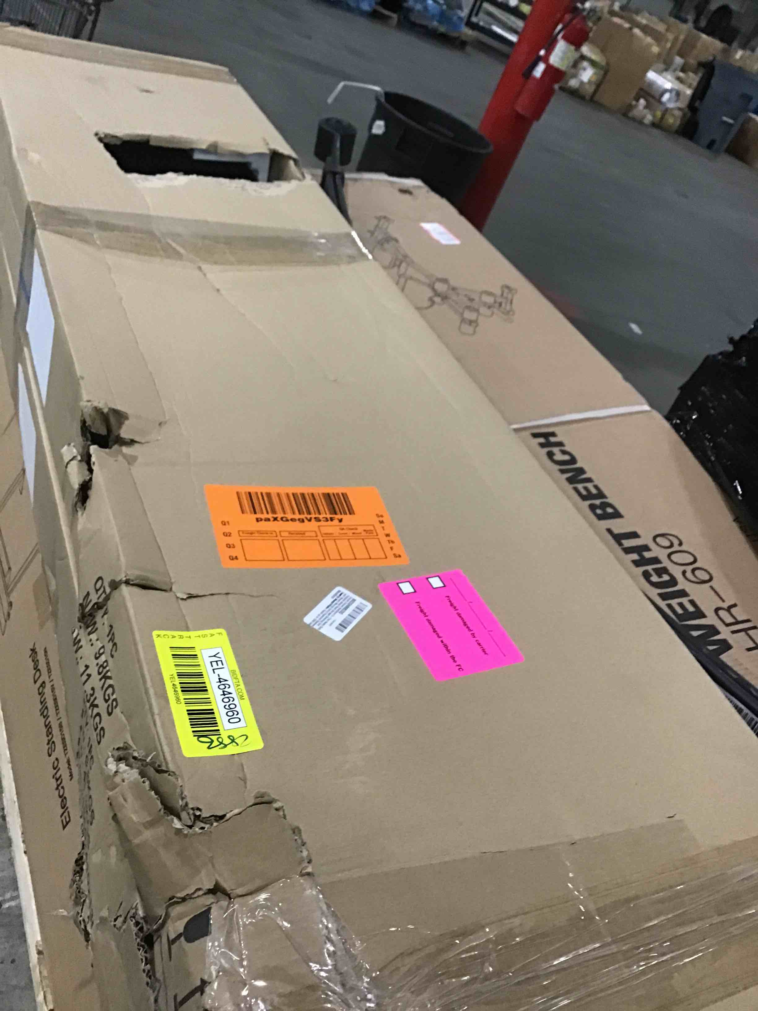 https://s3.amazonaws.com/lotting-images-prod/bidfta/YEL4646960_1702911276644.jpeg