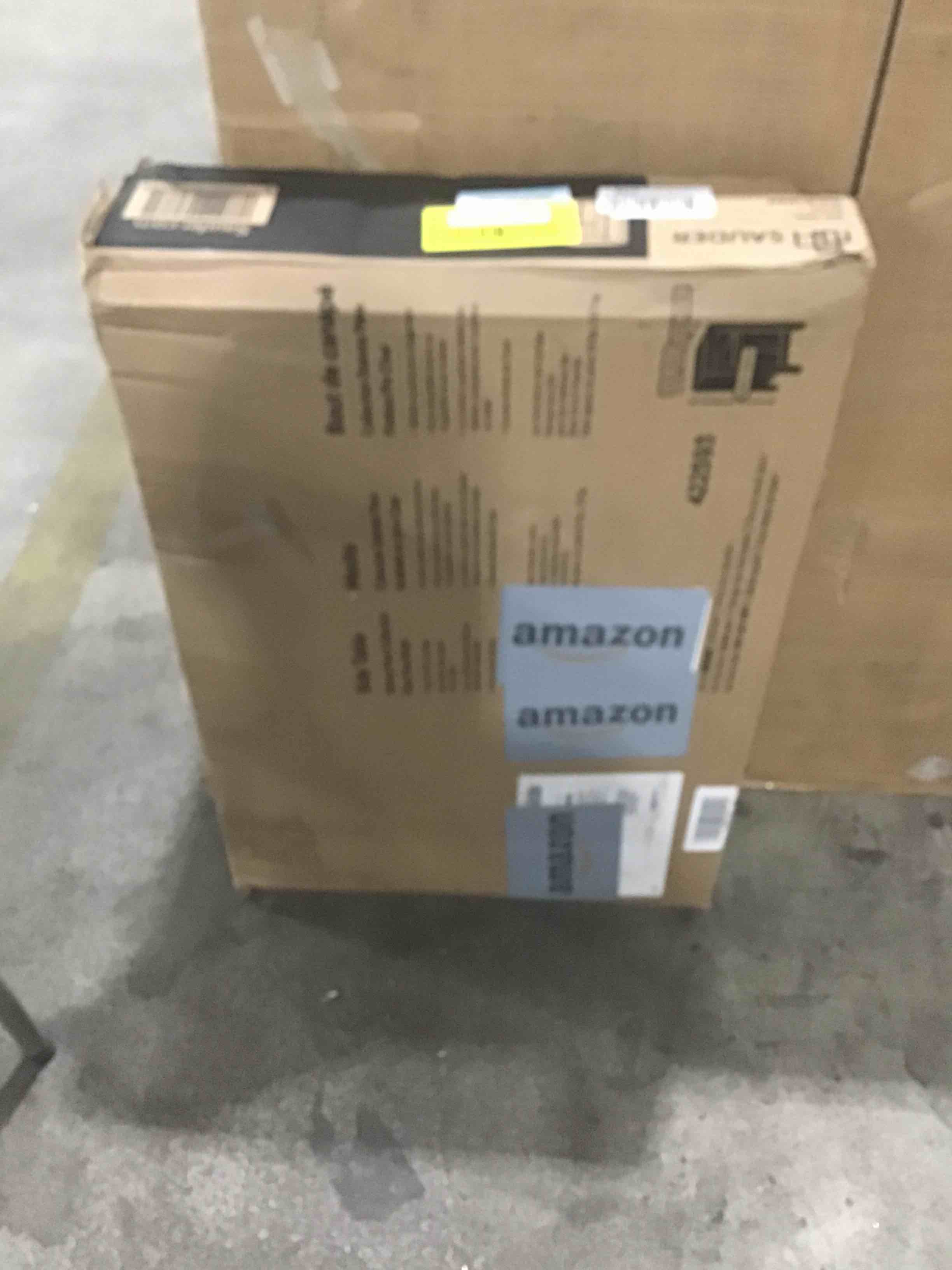 https://s3.amazonaws.com/lotting-images-prod/bidfta/YEL4646975_1702918070405.jpeg