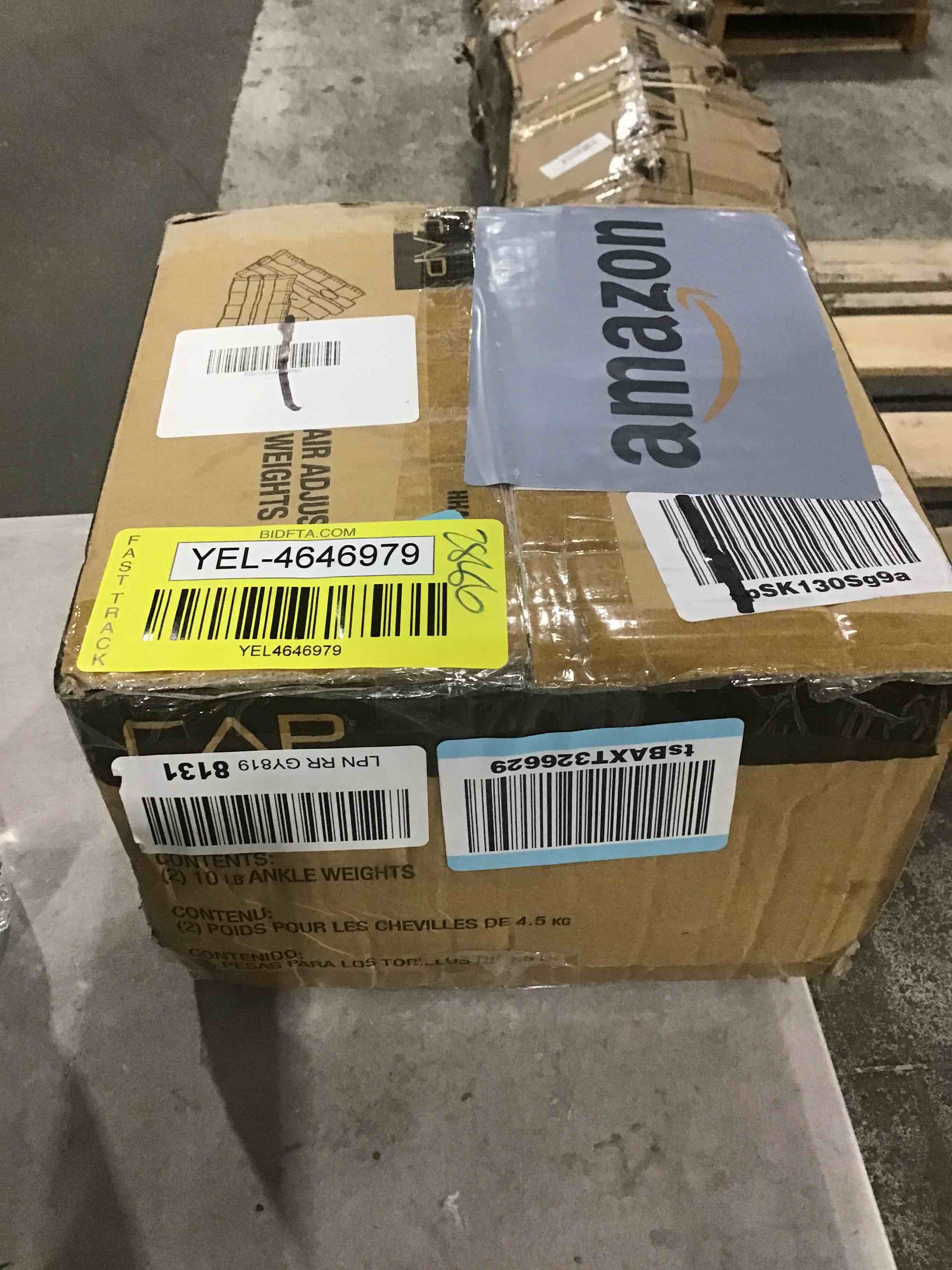 https://s3.amazonaws.com/lotting-images-prod/bidfta/YEL4646979_1702918622378.jpeg