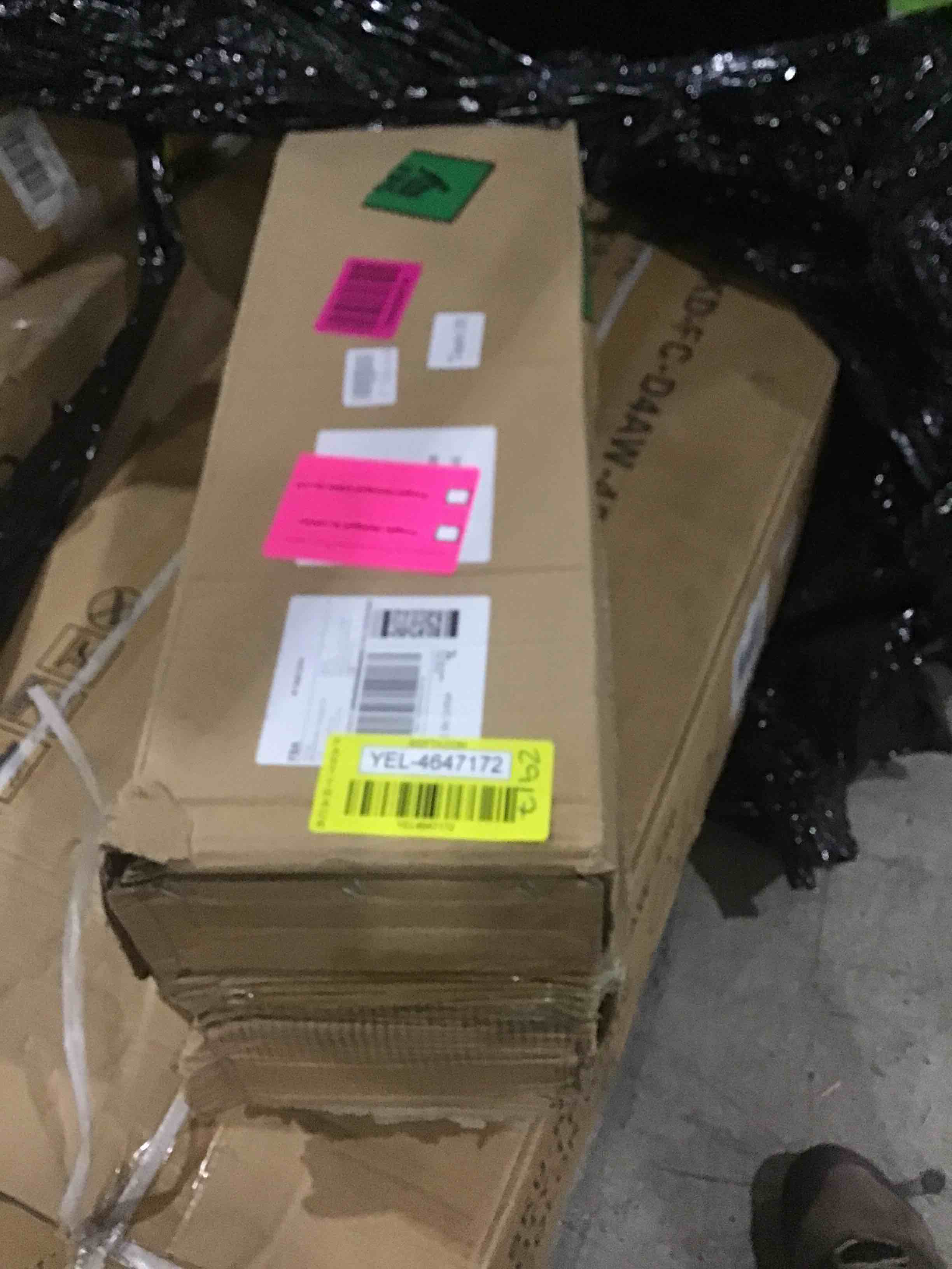 https://s3.amazonaws.com/lotting-images-prod/bidfta/YEL4647172_1703267814100.jpeg
