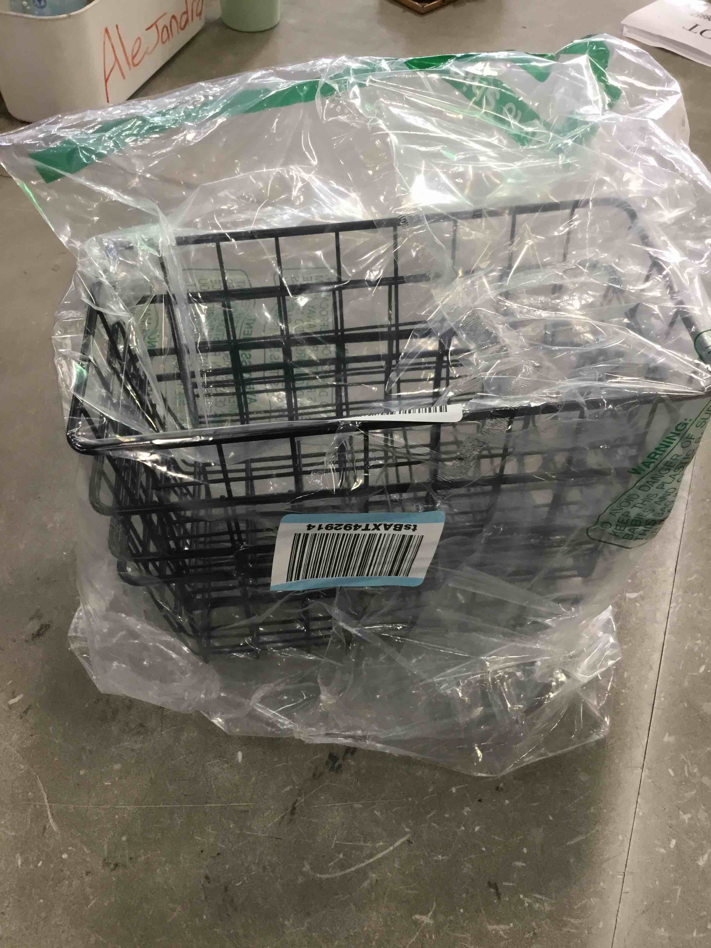 https://s3.amazonaws.com/lotting-images-prod/bidfta/YEL4657222_1723551503559.jpeg