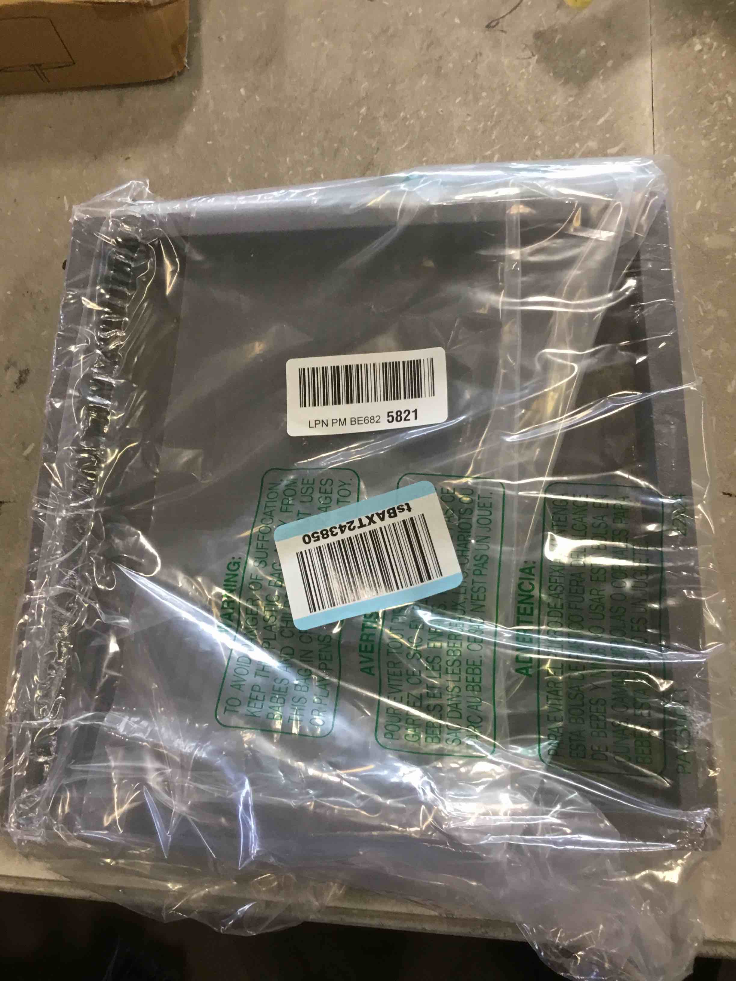 https://s3.amazonaws.com/lotting-images-prod/bidfta/YEL4657294_1723555879441.jpeg