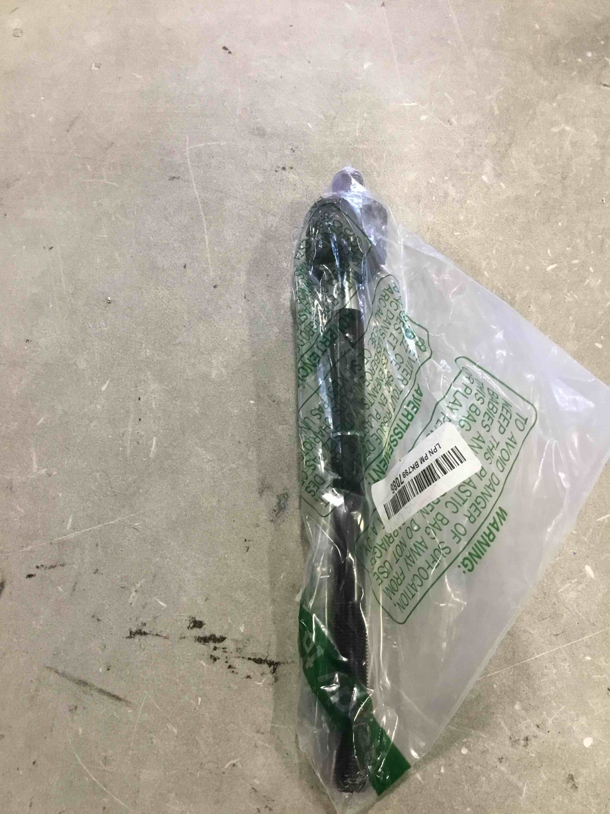 https://s3.amazonaws.com/lotting-images-prod/bidfta/YEL4657687_1723650455832.jpeg