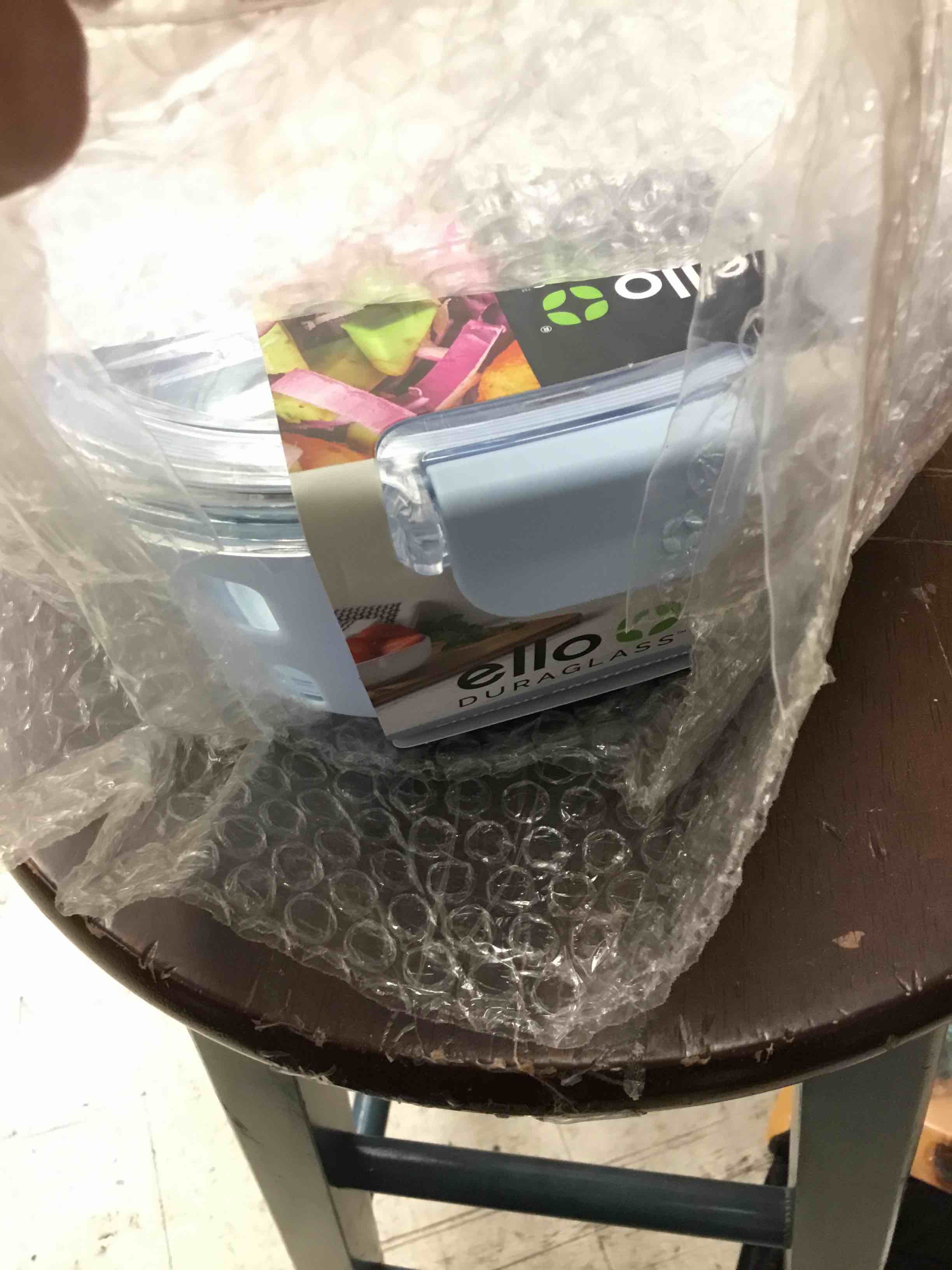 https://s3.amazonaws.com/lotting-images-prod/bidfta/YEL4691210_1689880948060.jpeg