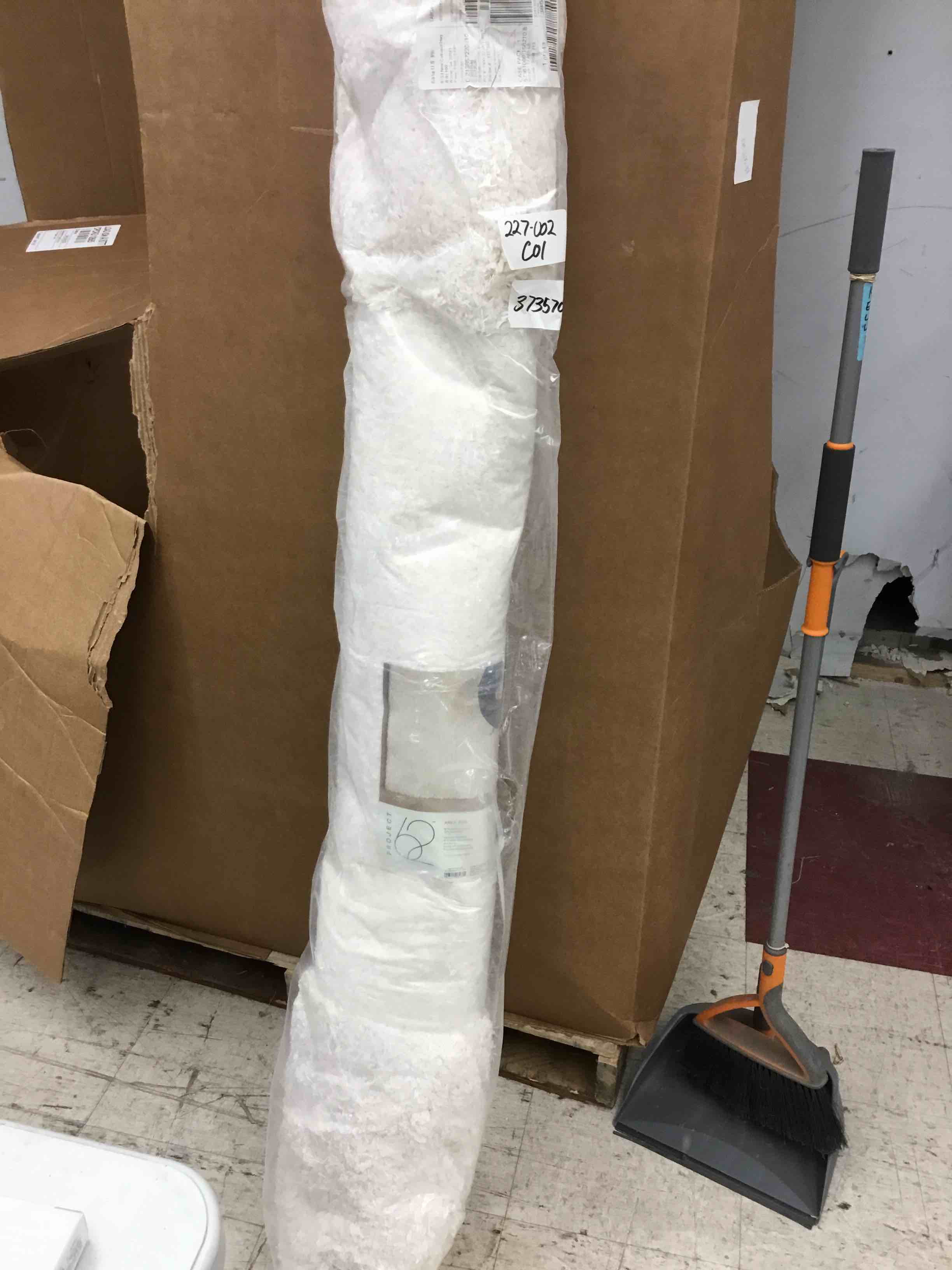 https://s3.amazonaws.com/lotting-images-prod/bidfta/YEL4691670_1691007512186.jpeg