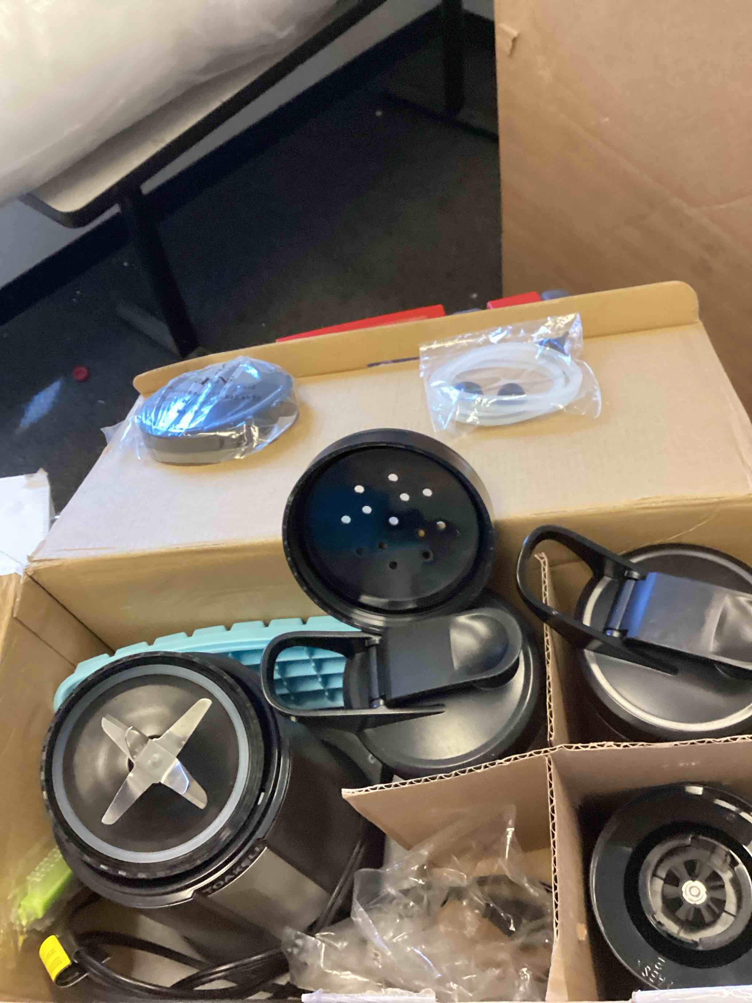 https://s3.amazonaws.com/lotting-images-prod/bidfta/YEL4713830_1723744668276.jpeg