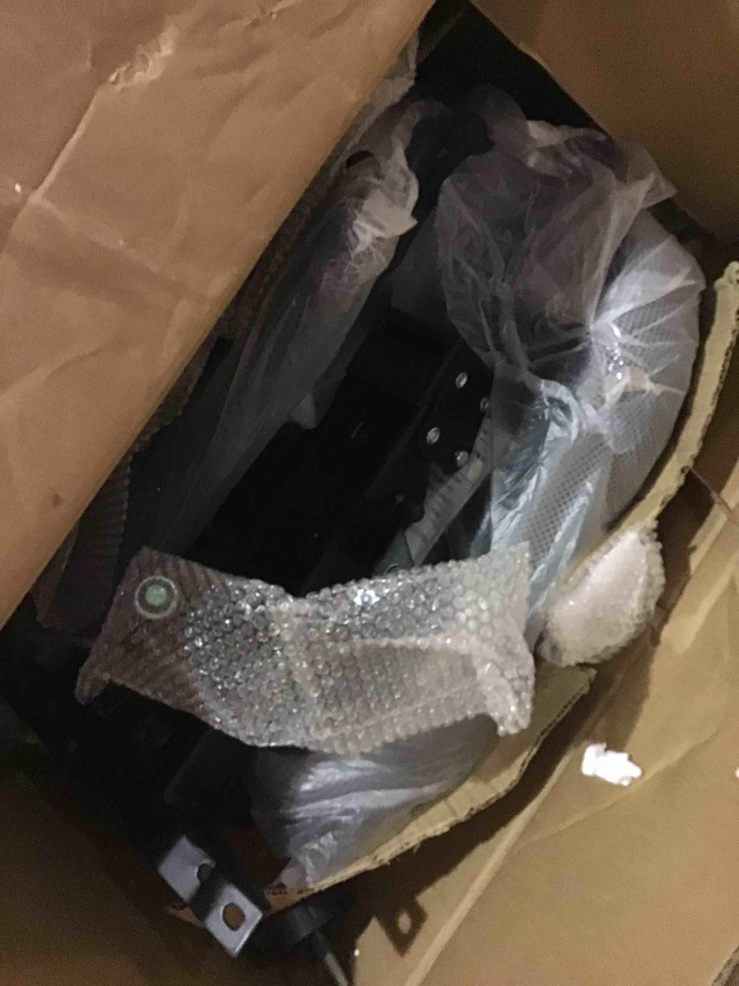 https://s3.amazonaws.com/lotting-images-prod/bidfta/YEL4716917_1689012801679.jpeg