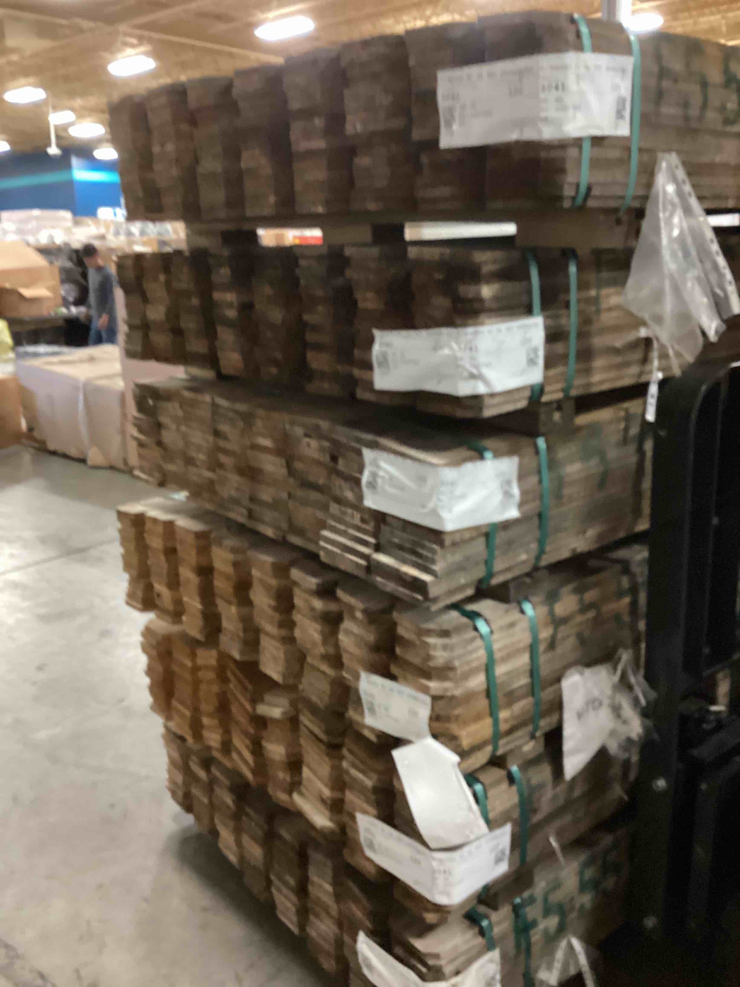 https://s3.amazonaws.com/lotting-images-prod/bidfta/YEL4731423_1692125030935.jpeg