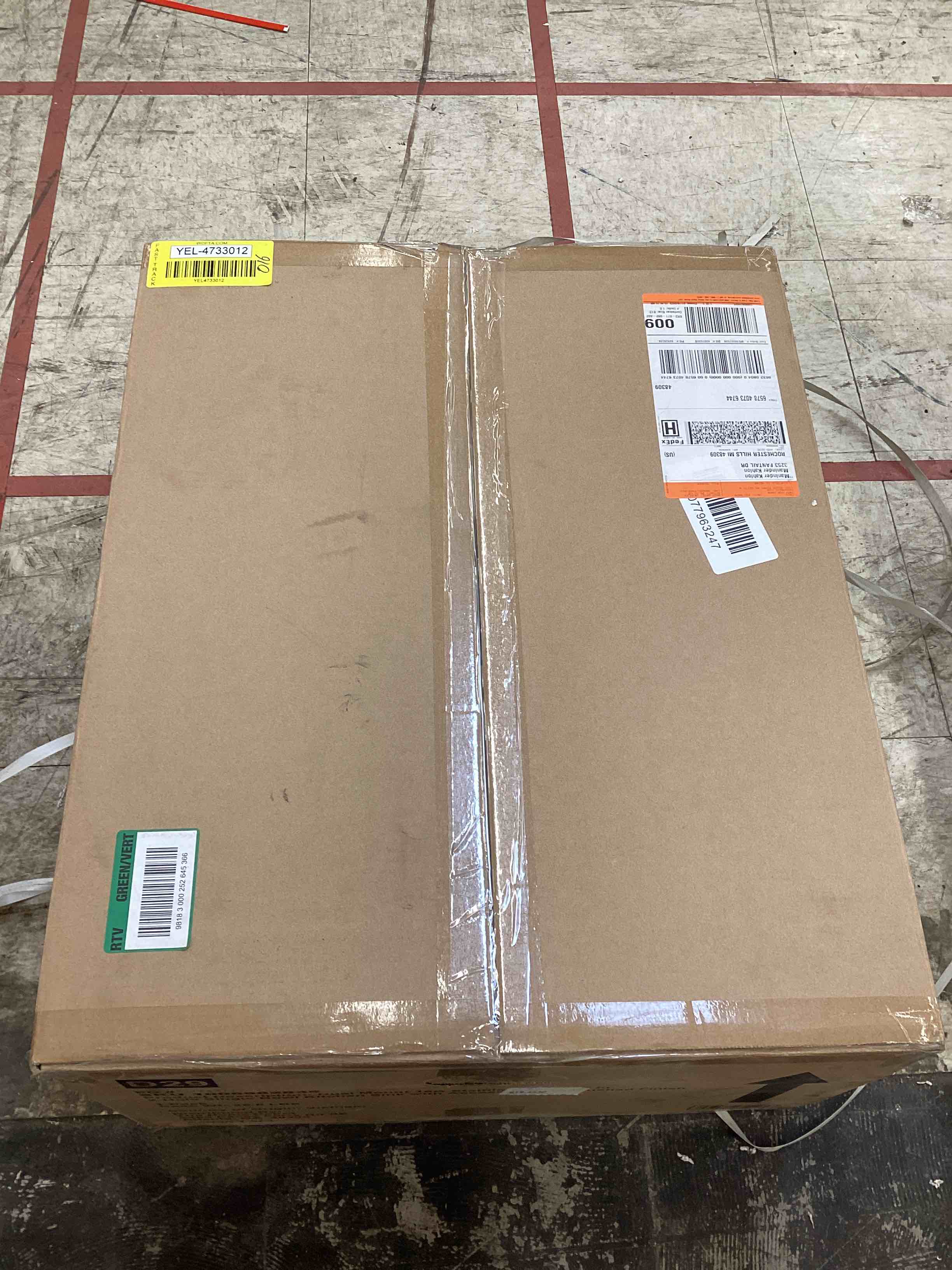 https://s3.amazonaws.com/lotting-images-prod/bidfta/YEL4733012_1698159934188.jpeg