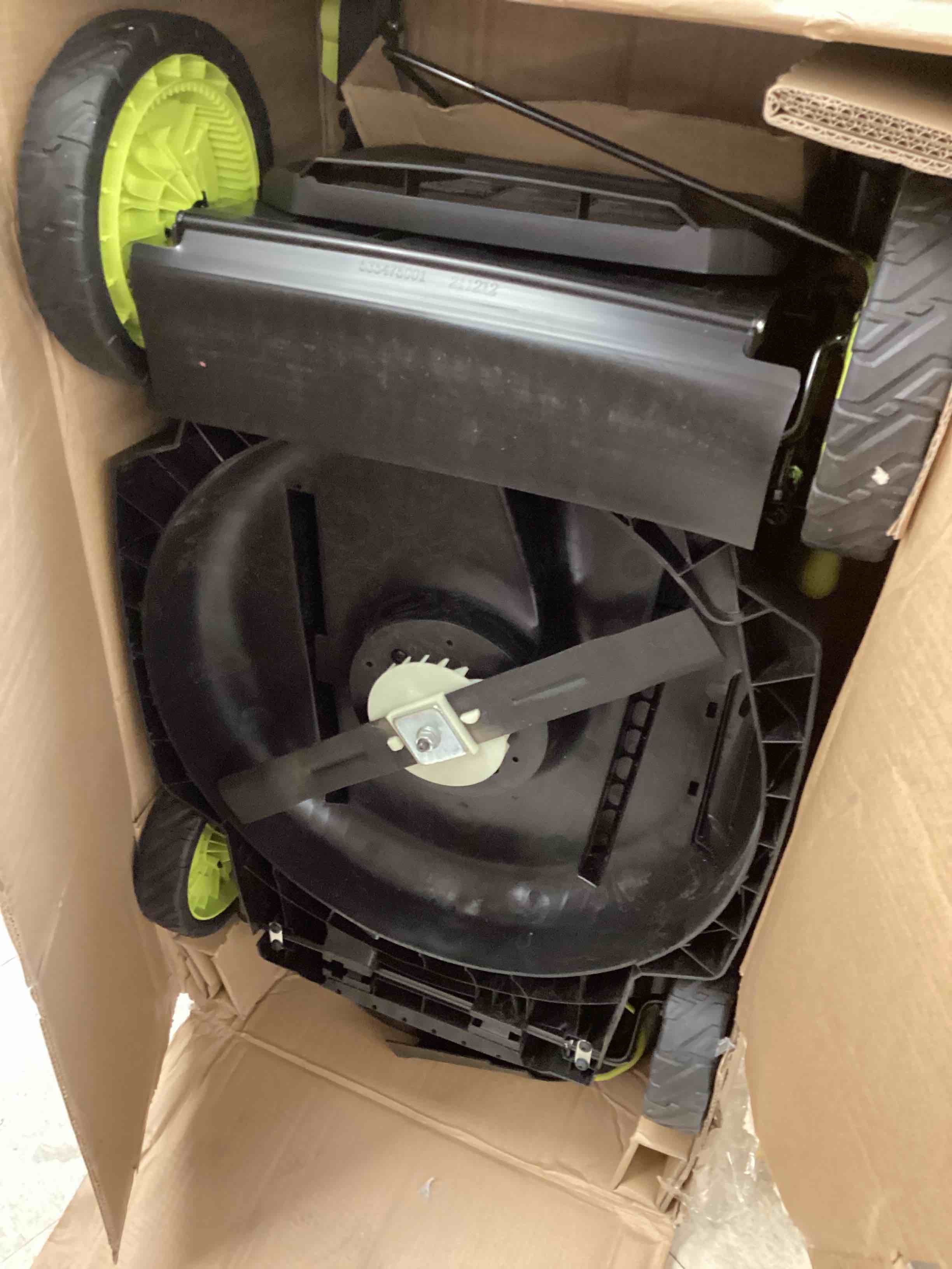https://s3.amazonaws.com/lotting-images-prod/bidfta/YEL4733097_1698160873851.jpeg
