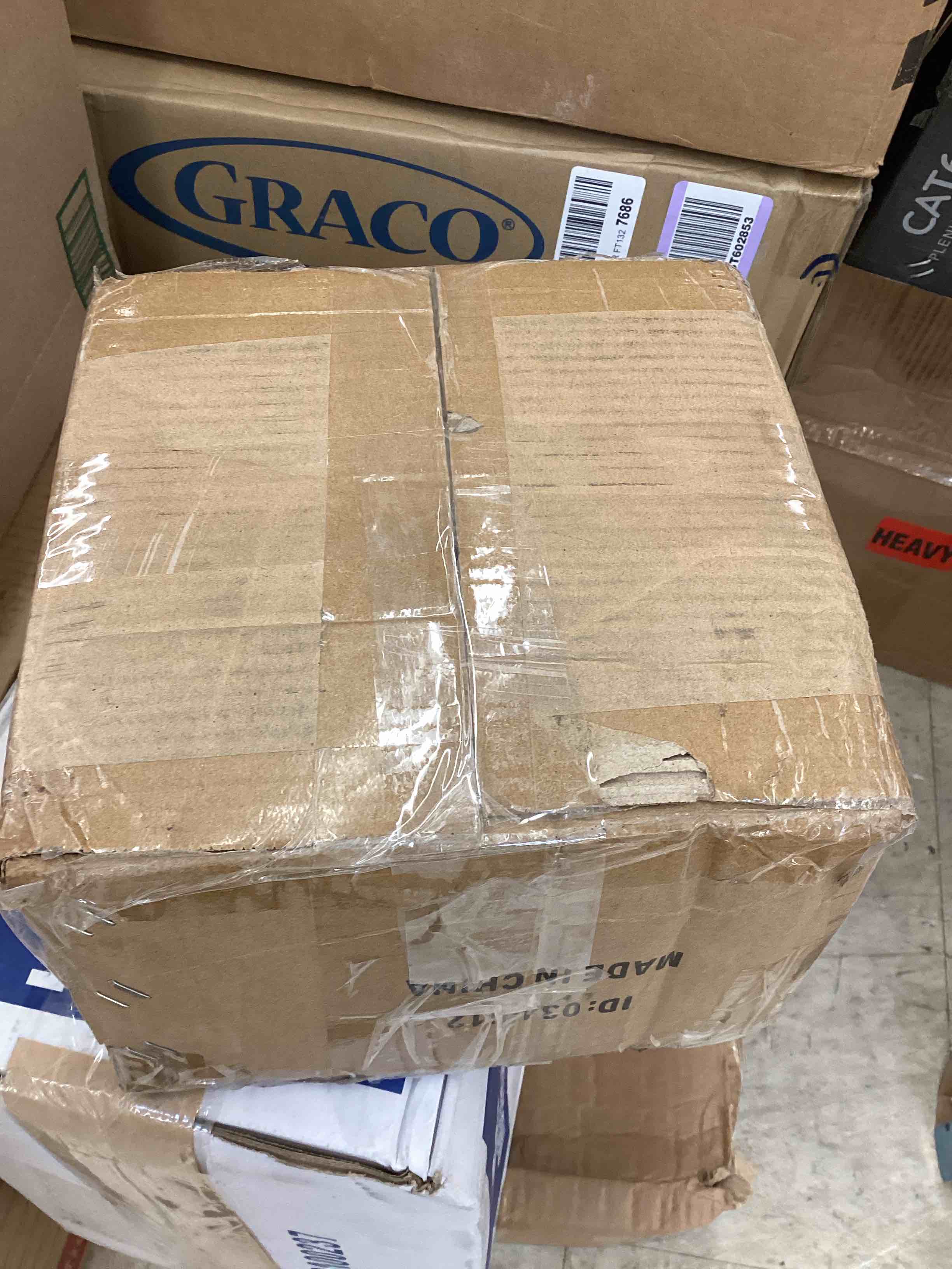 https://s3.amazonaws.com/lotting-images-prod/bidfta/YEL4733324_1698417816047.jpeg