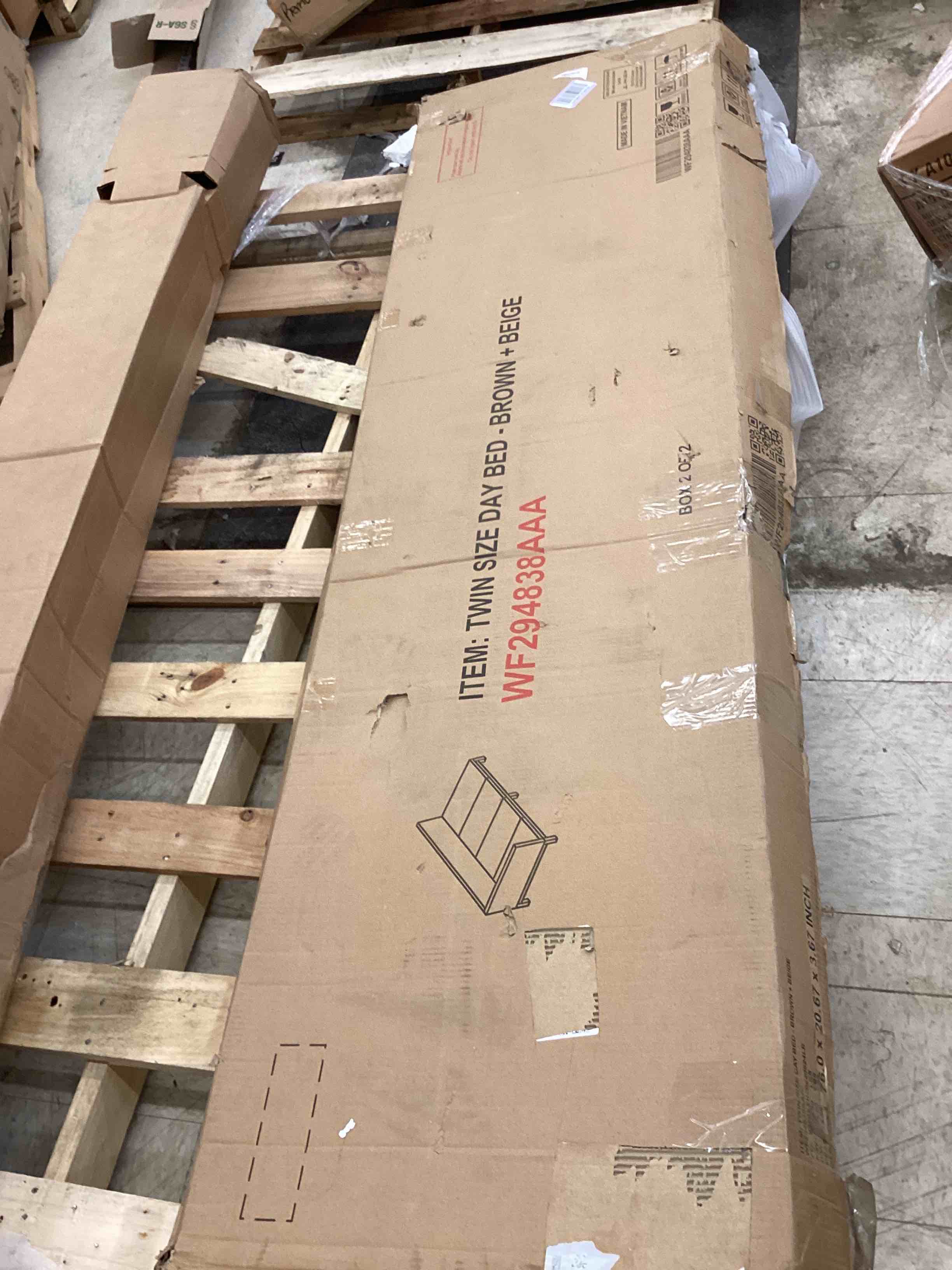 https://s3.amazonaws.com/lotting-images-prod/bidfta/YEL4734564_1691672574201.jpeg