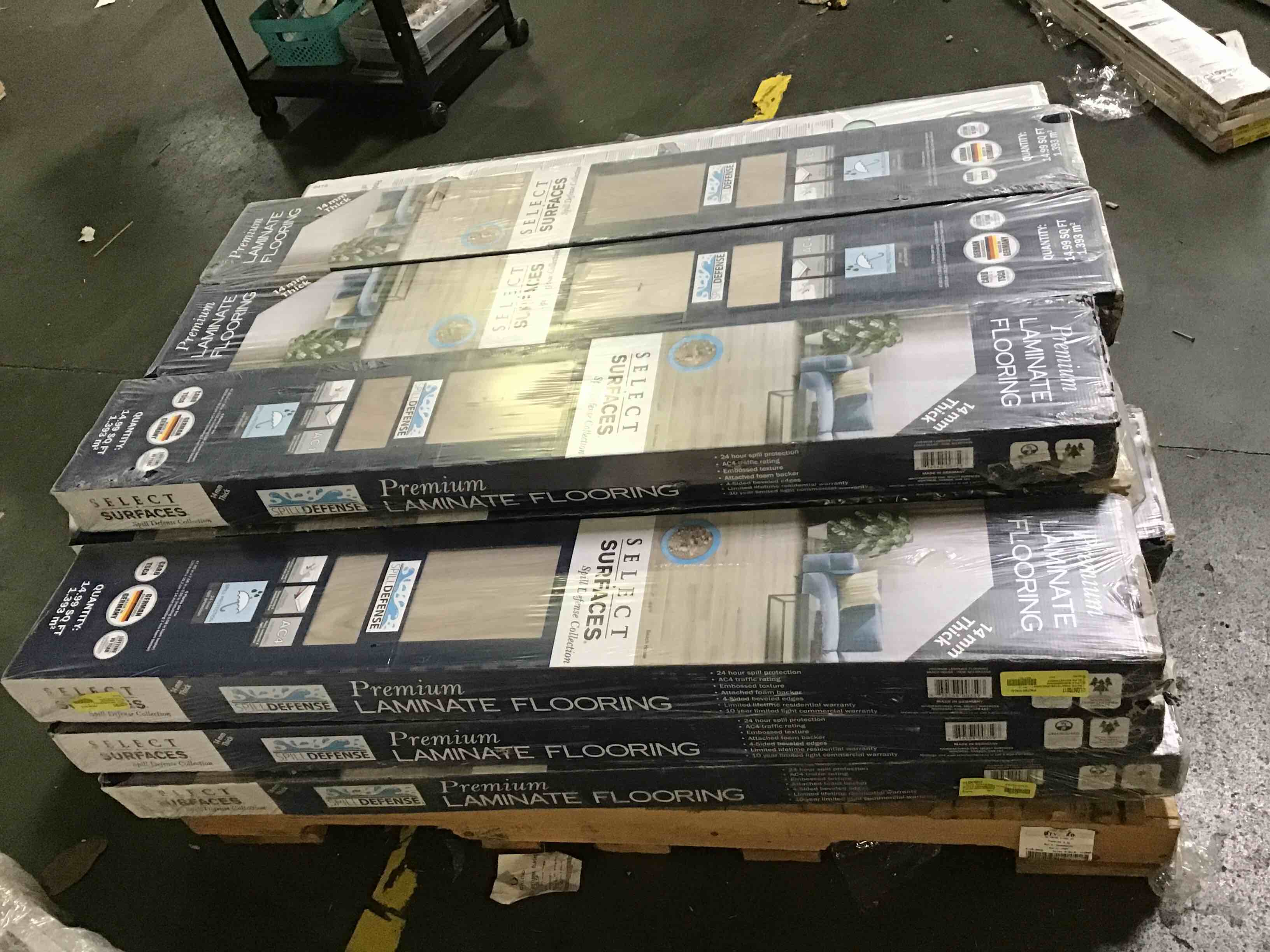 https://s3.amazonaws.com/lotting-images-prod/bidfta/YEL4753443_1695750832865.jpeg
