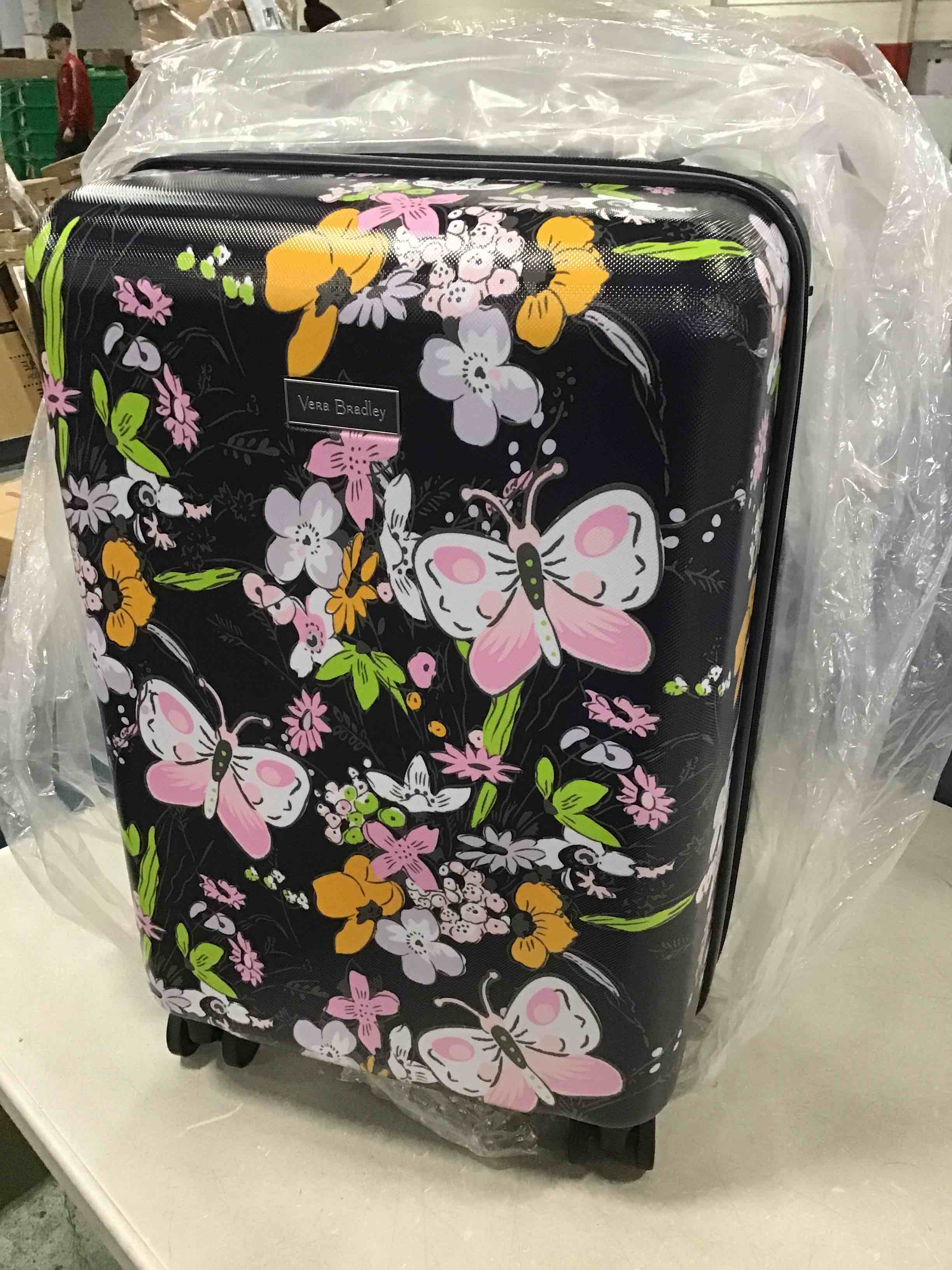 https://s3.amazonaws.com/lotting-images-prod/bidfta/YEL4765496_1703952384893.jpeg