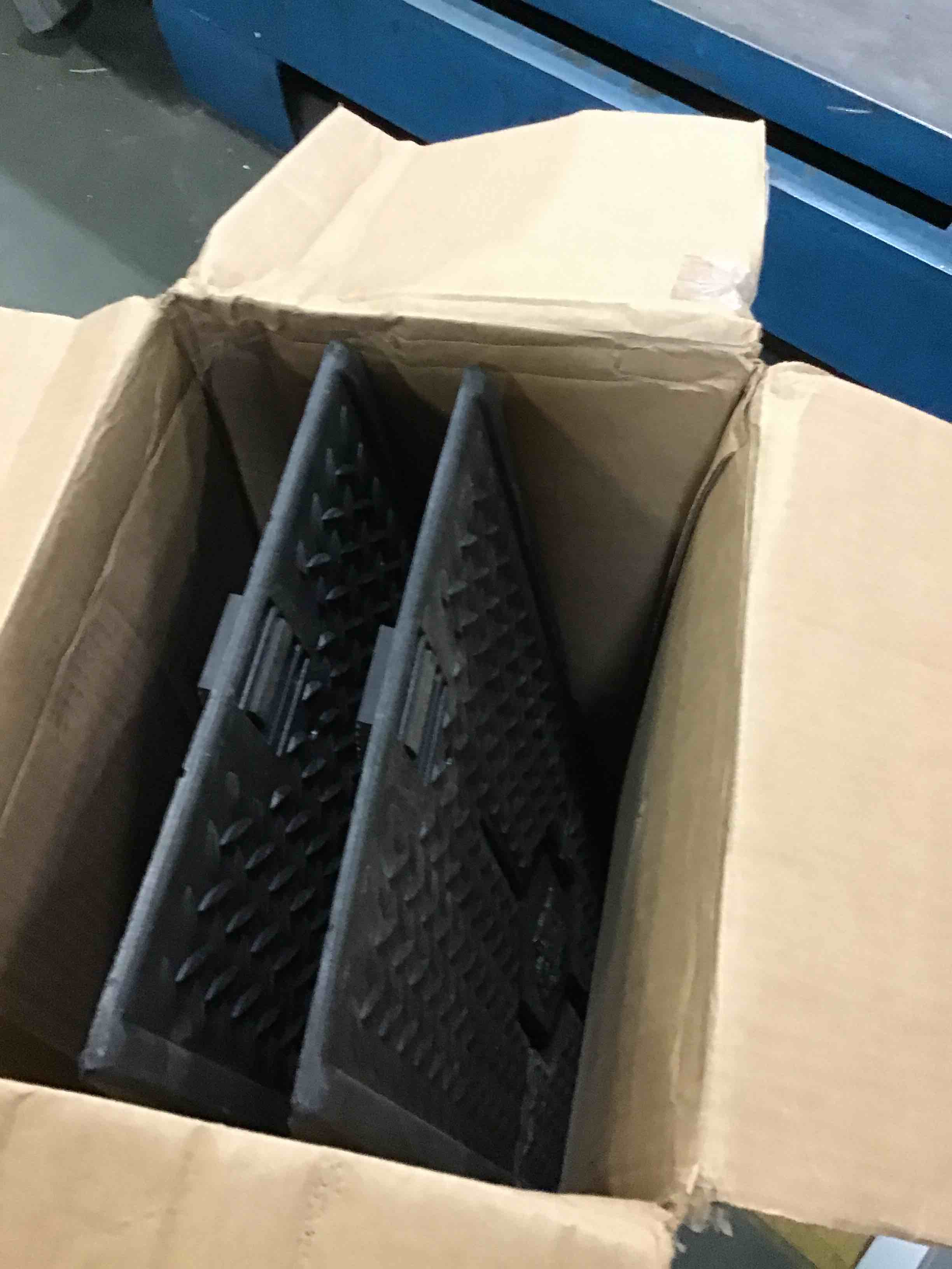 https://s3.amazonaws.com/lotting-images-prod/bidfta/YEL4775791_1681916414207.jpeg