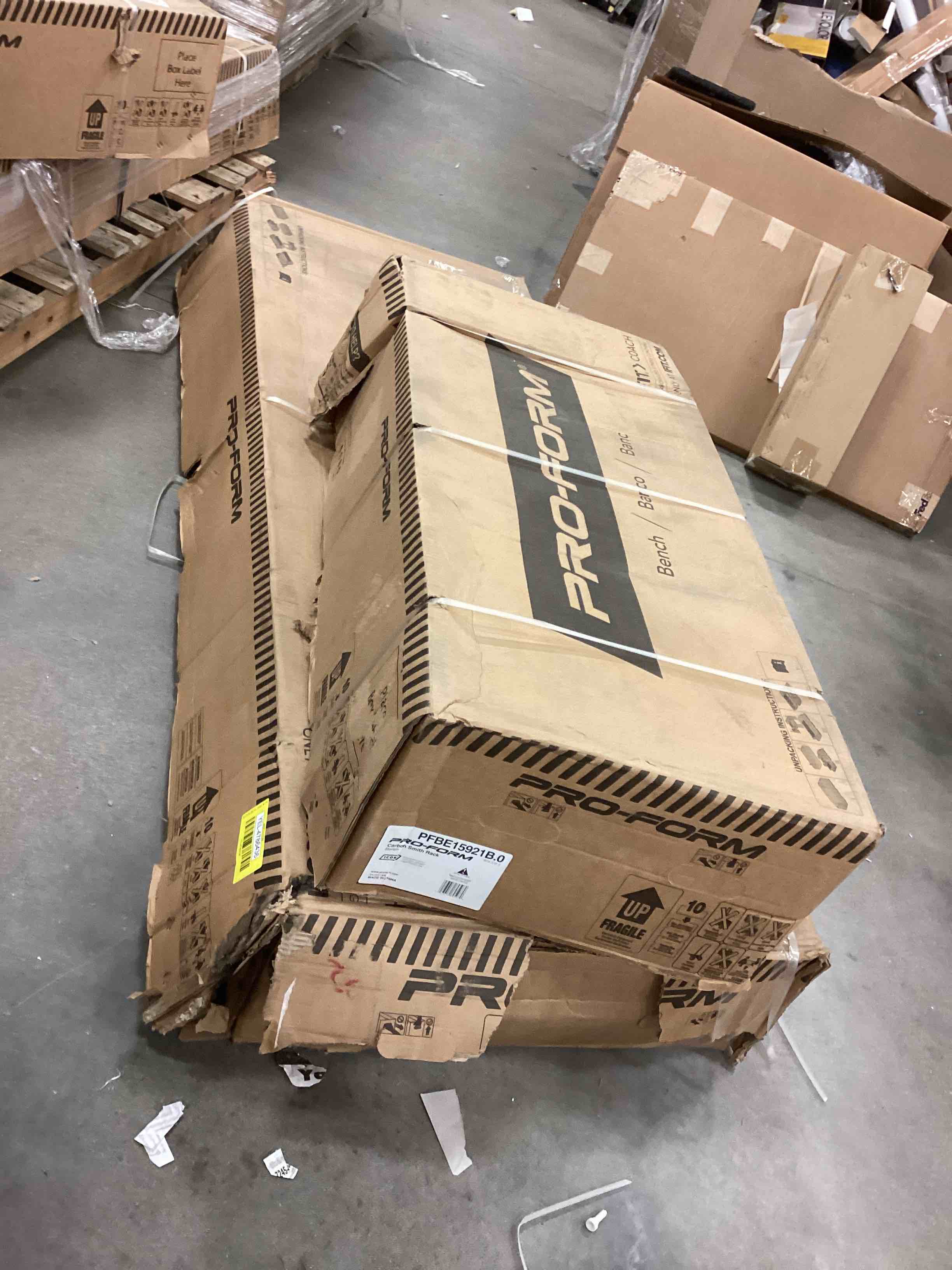 https://s3.amazonaws.com/lotting-images-prod/bidfta/YEL4786435_1687971704407.jpeg