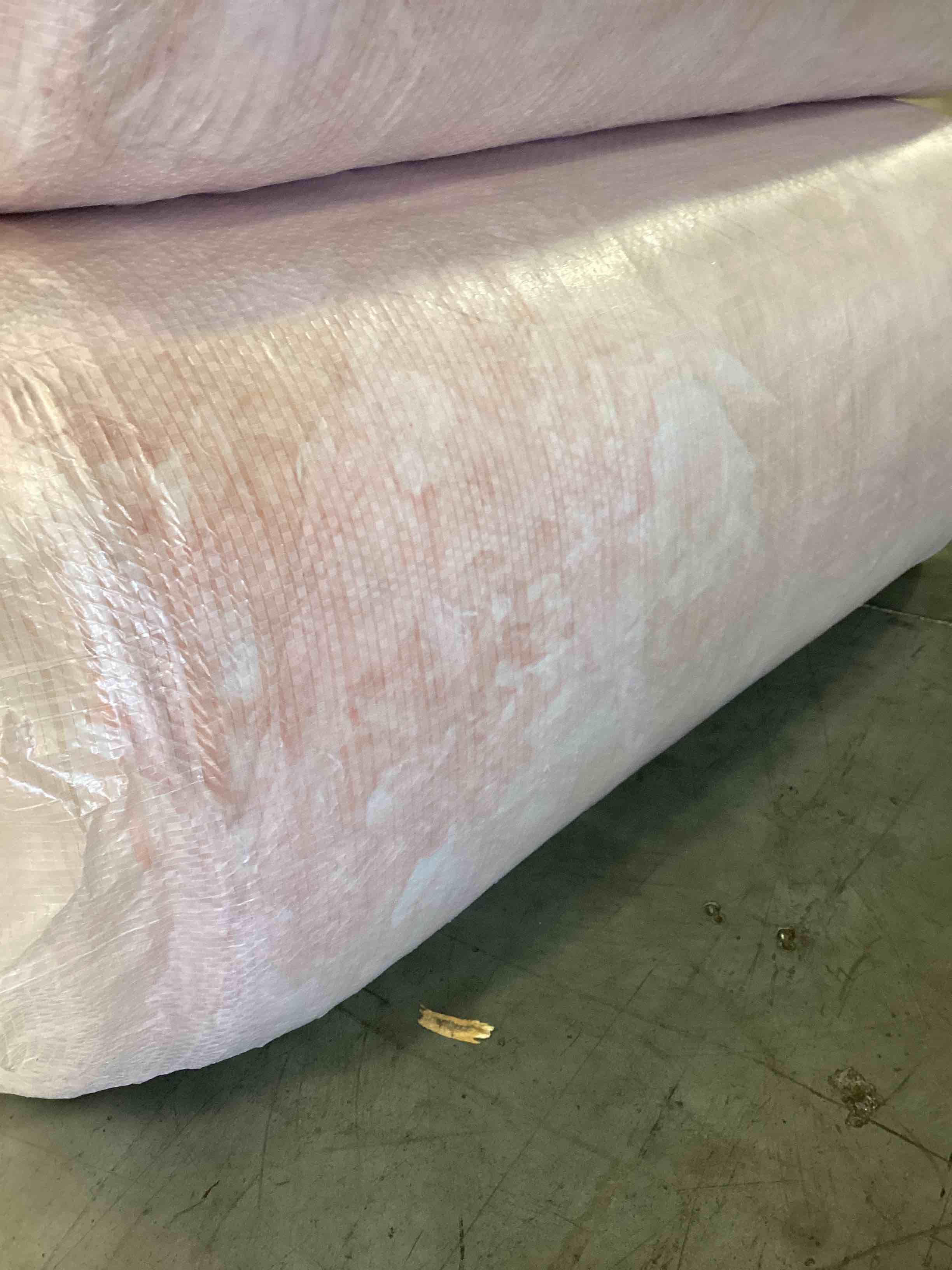 4 batts of R38 insulation 