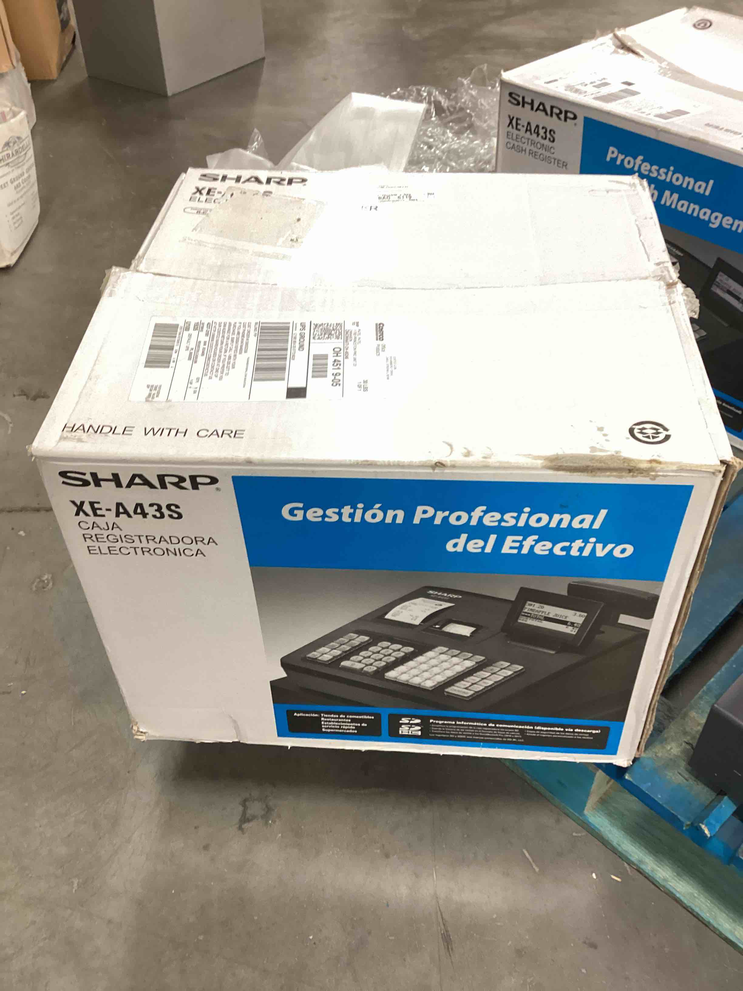 https://s3.amazonaws.com/lotting-images-prod/bidfta/YEL4793209_1683219723886.jpeg
