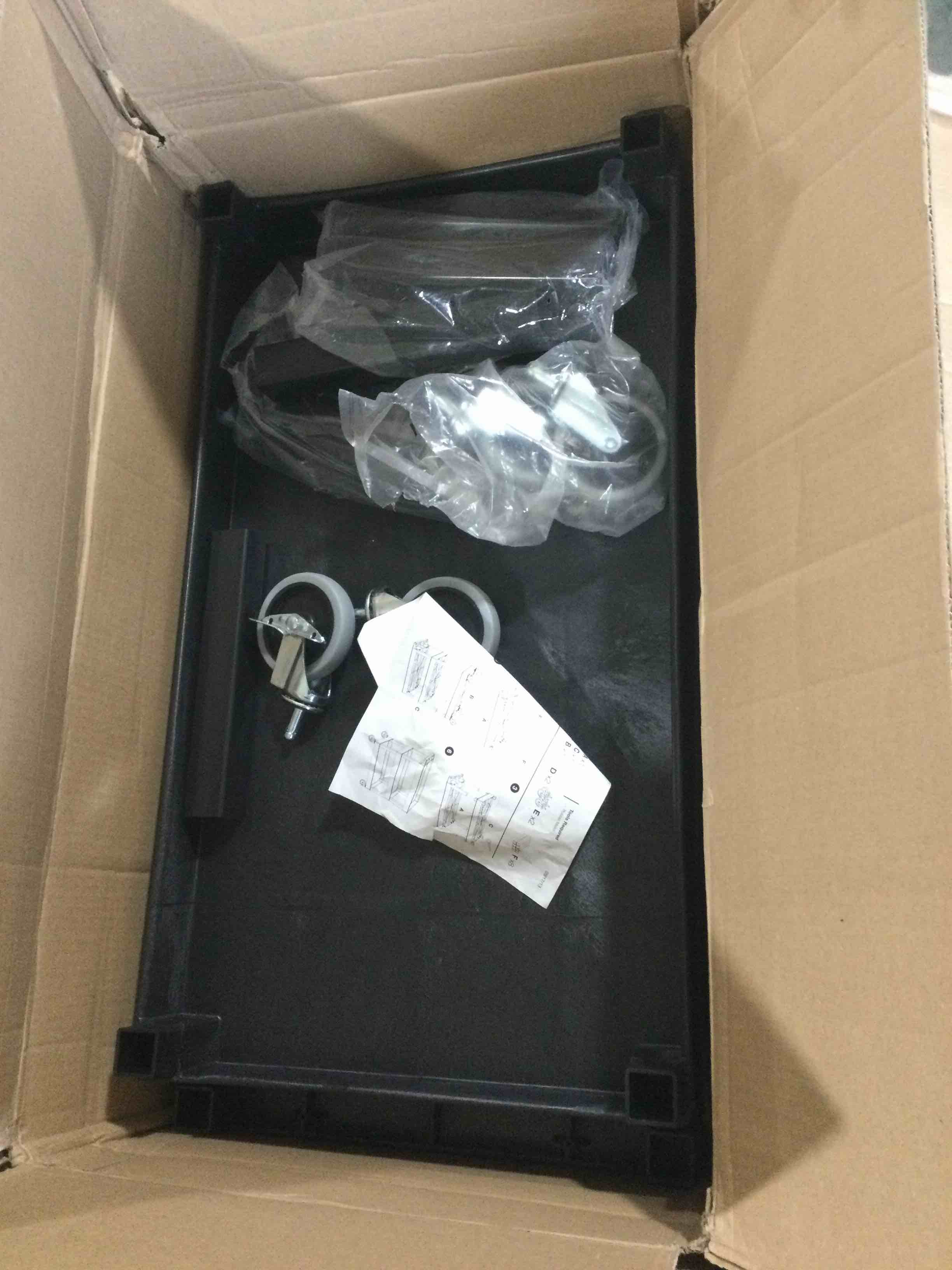 https://s3.amazonaws.com/lotting-images-prod/bidfta/YEL4821473_1686848008655.jpeg