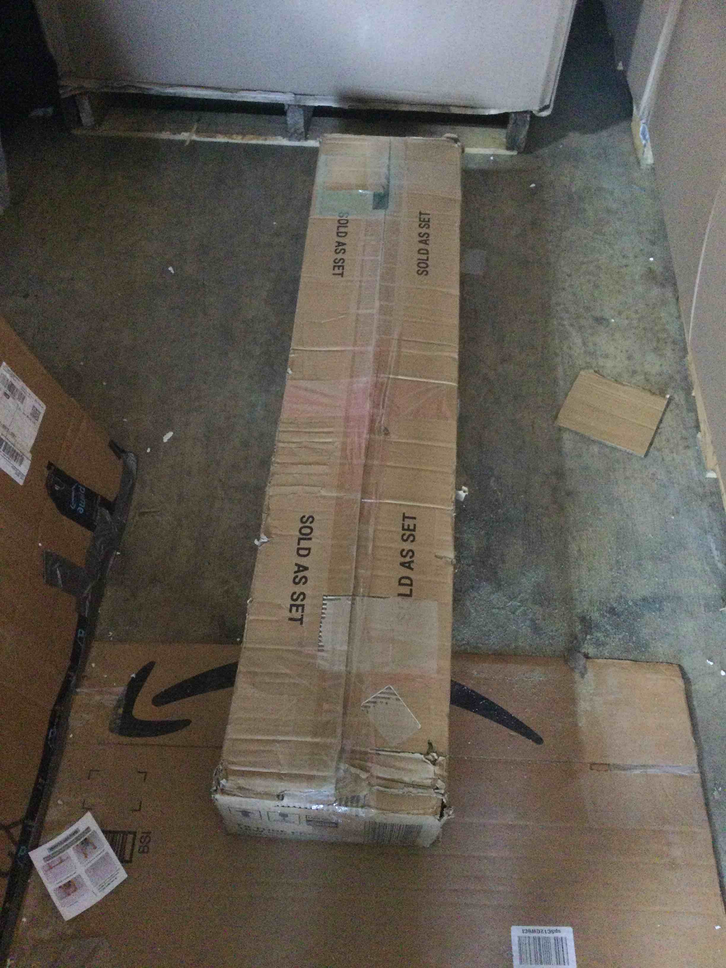 https://s3.amazonaws.com/lotting-images-prod/bidfta/YEL4821533_1686753832636.jpeg