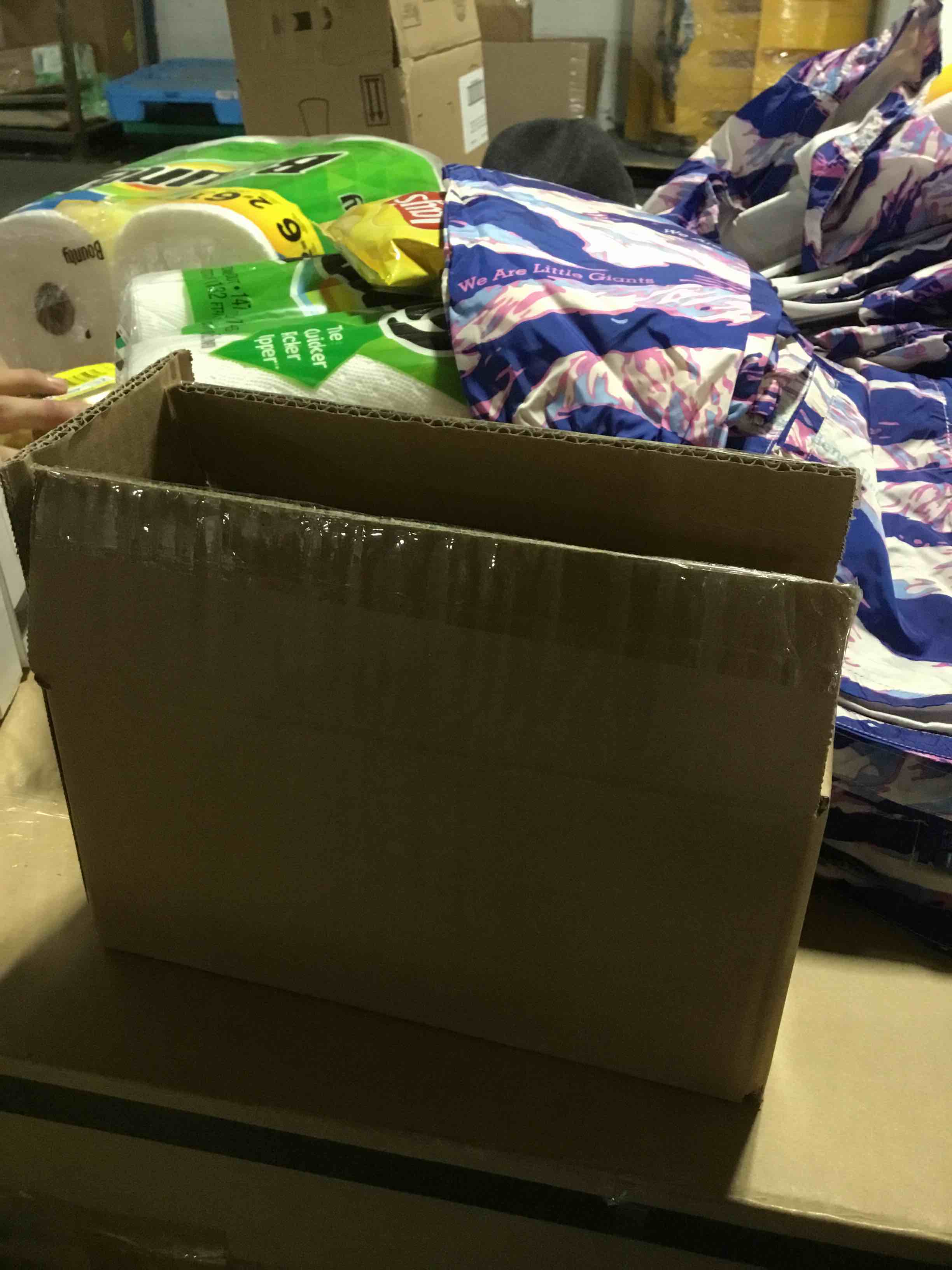 https://s3.amazonaws.com/lotting-images-prod/bidfta/YEL4825039_1686763473922.jpeg