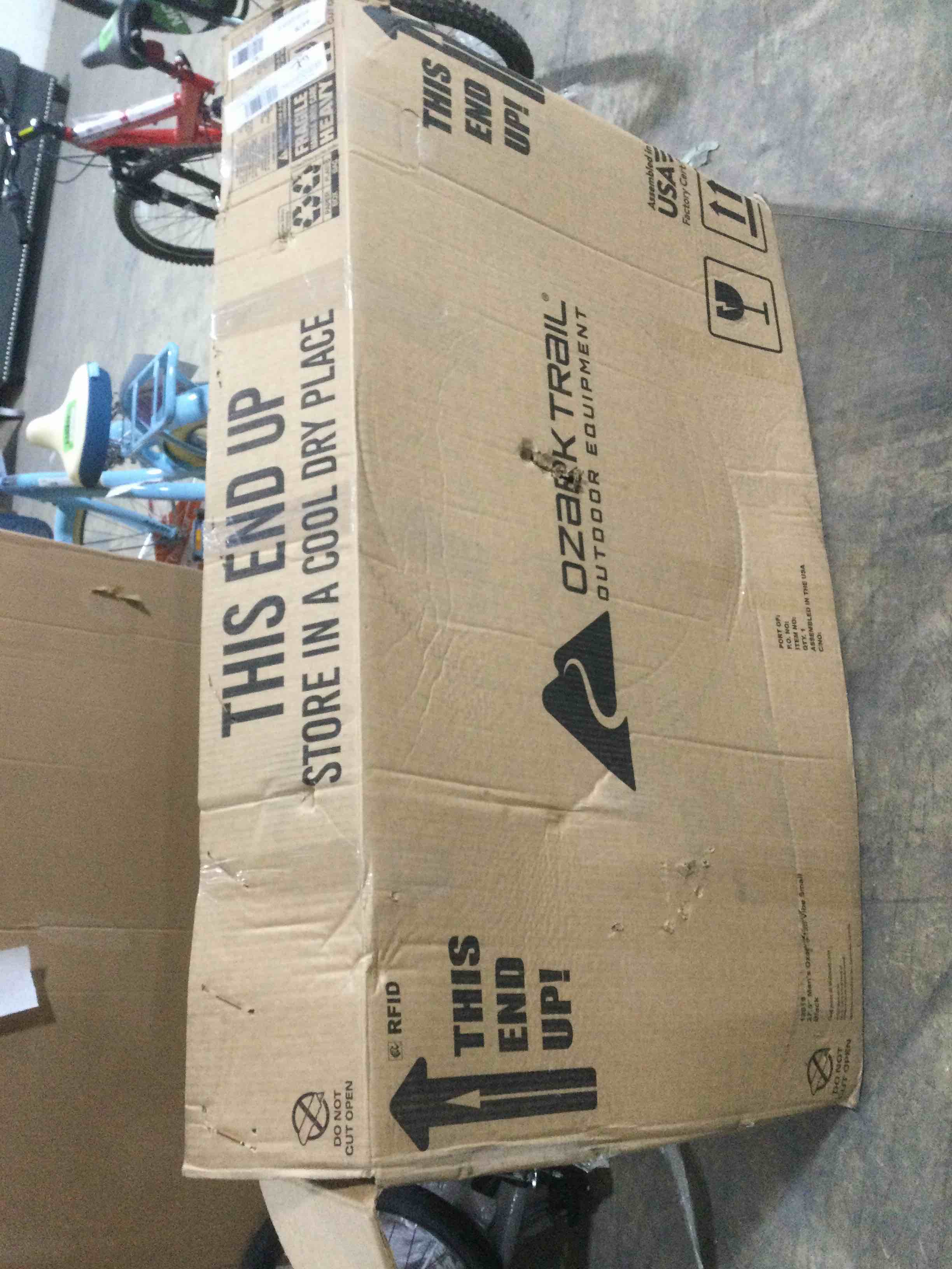 https://s3.amazonaws.com/lotting-images-prod/bidfta/YEL4827116_1708545338061.jpeg
