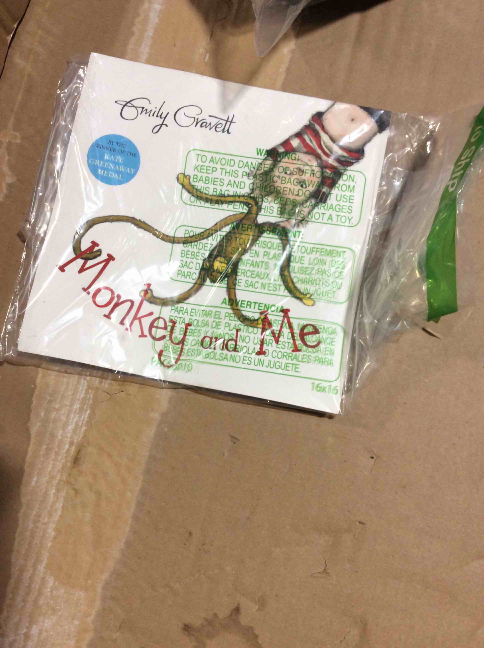 https://s3.amazonaws.com/lotting-images-prod/bidfta/YEL4827720_1692370659961.jpeg