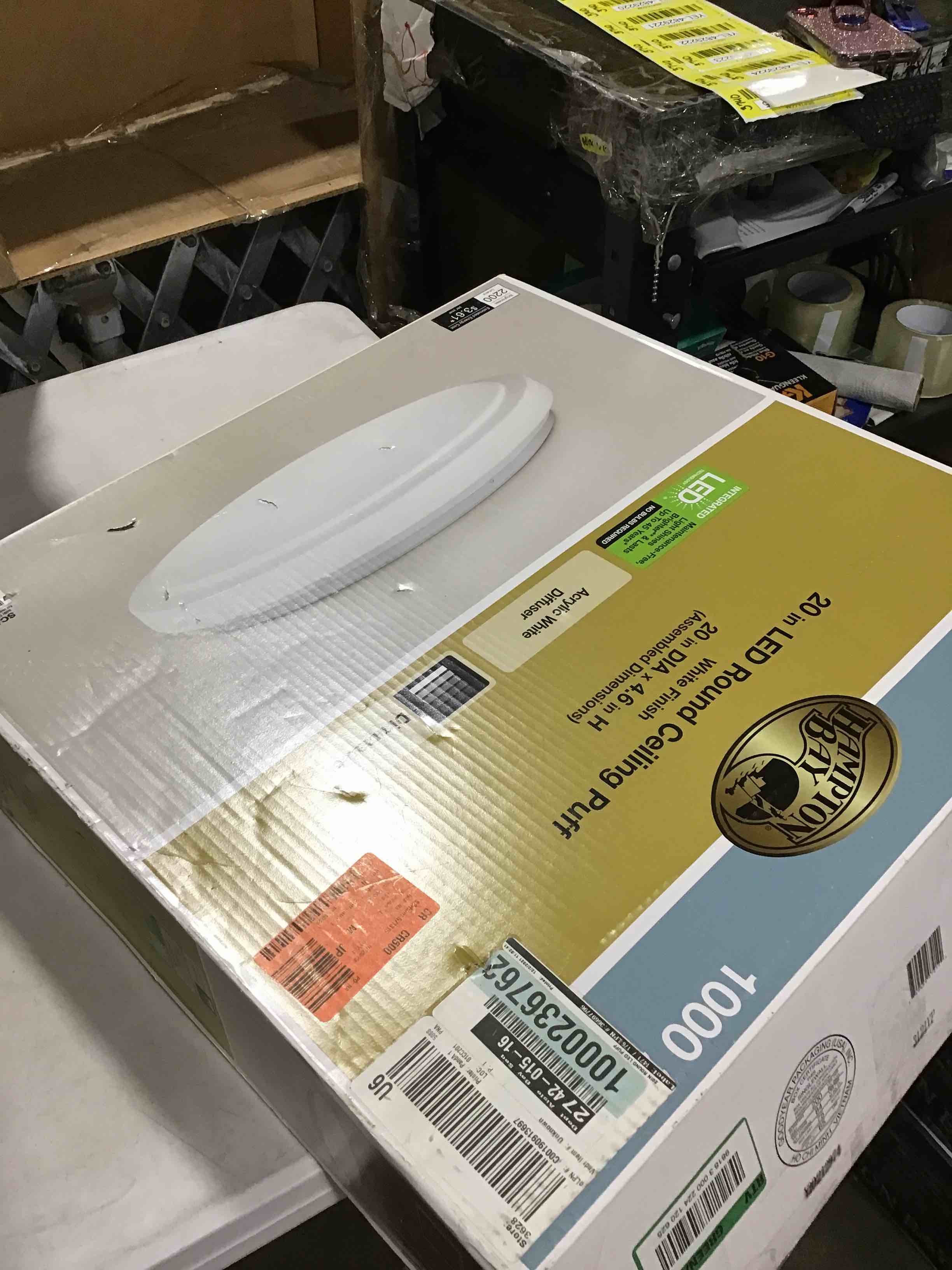 https://s3.amazonaws.com/lotting-images-prod/bidfta/YEL4829224_1693337142592.jpeg