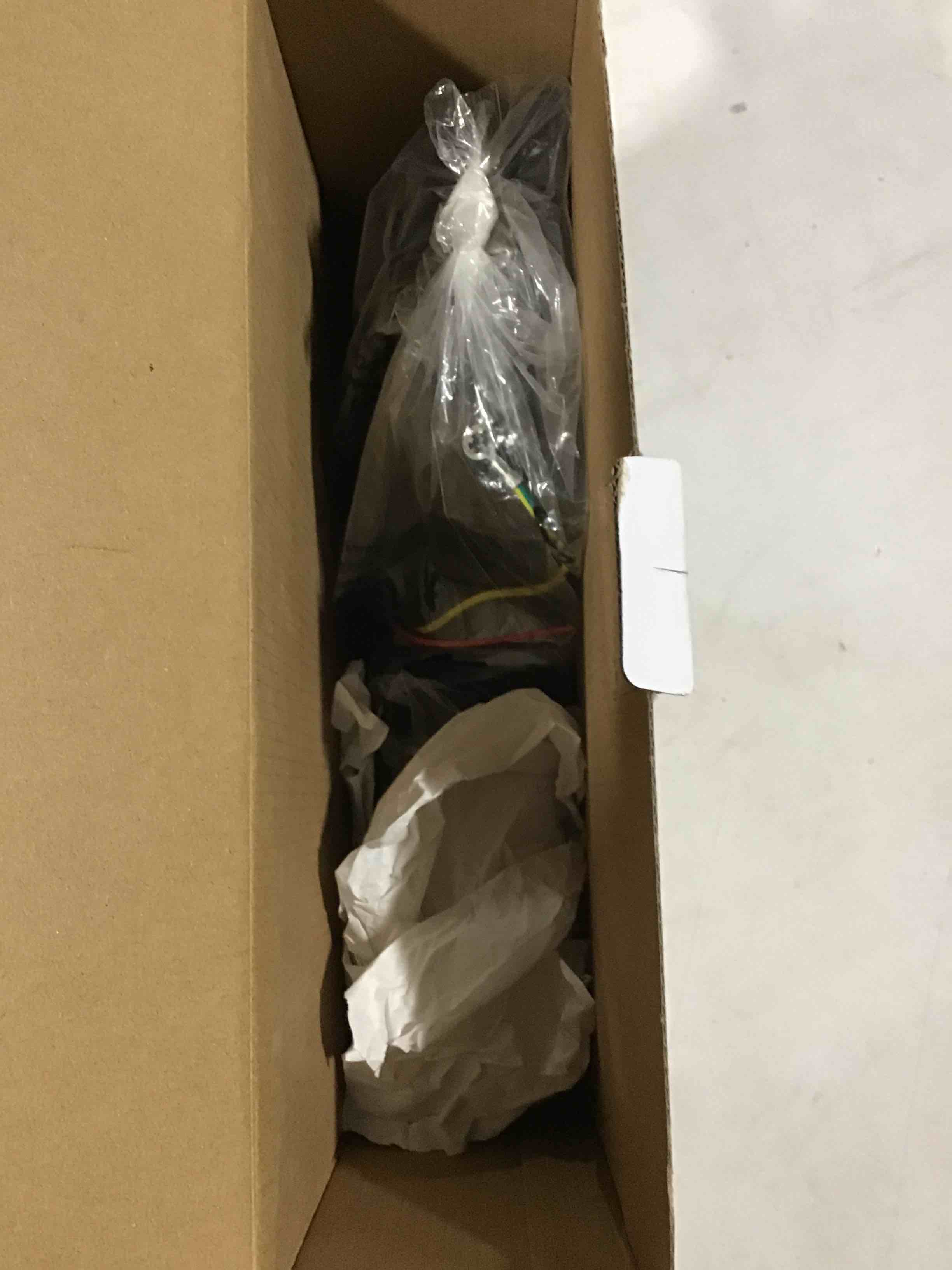 https://s3.amazonaws.com/lotting-images-prod/bidfta/YEL4829244_1693339407566.jpeg