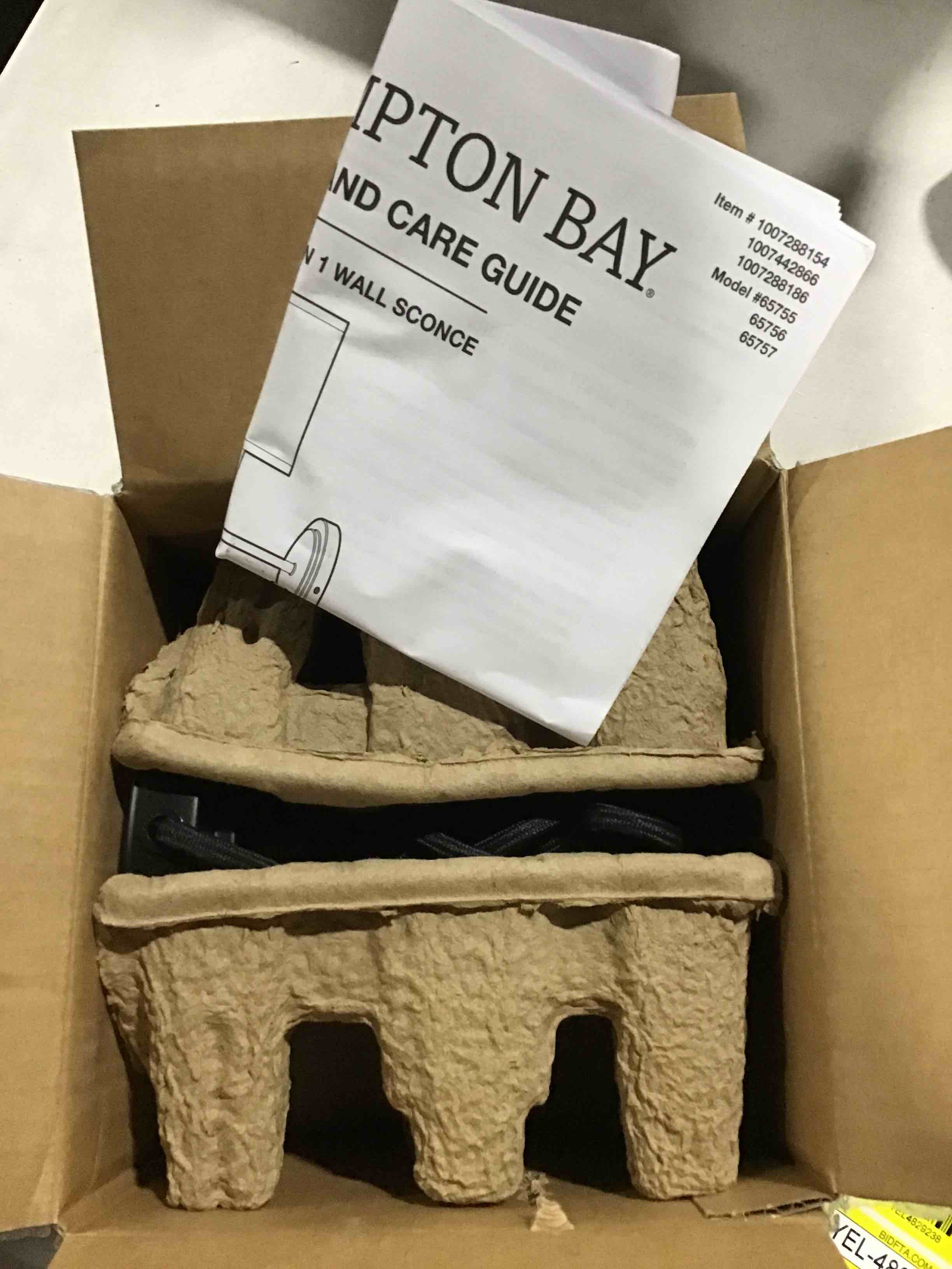 https://s3.amazonaws.com/lotting-images-prod/bidfta/YEL4829245_1693339344554.jpeg
