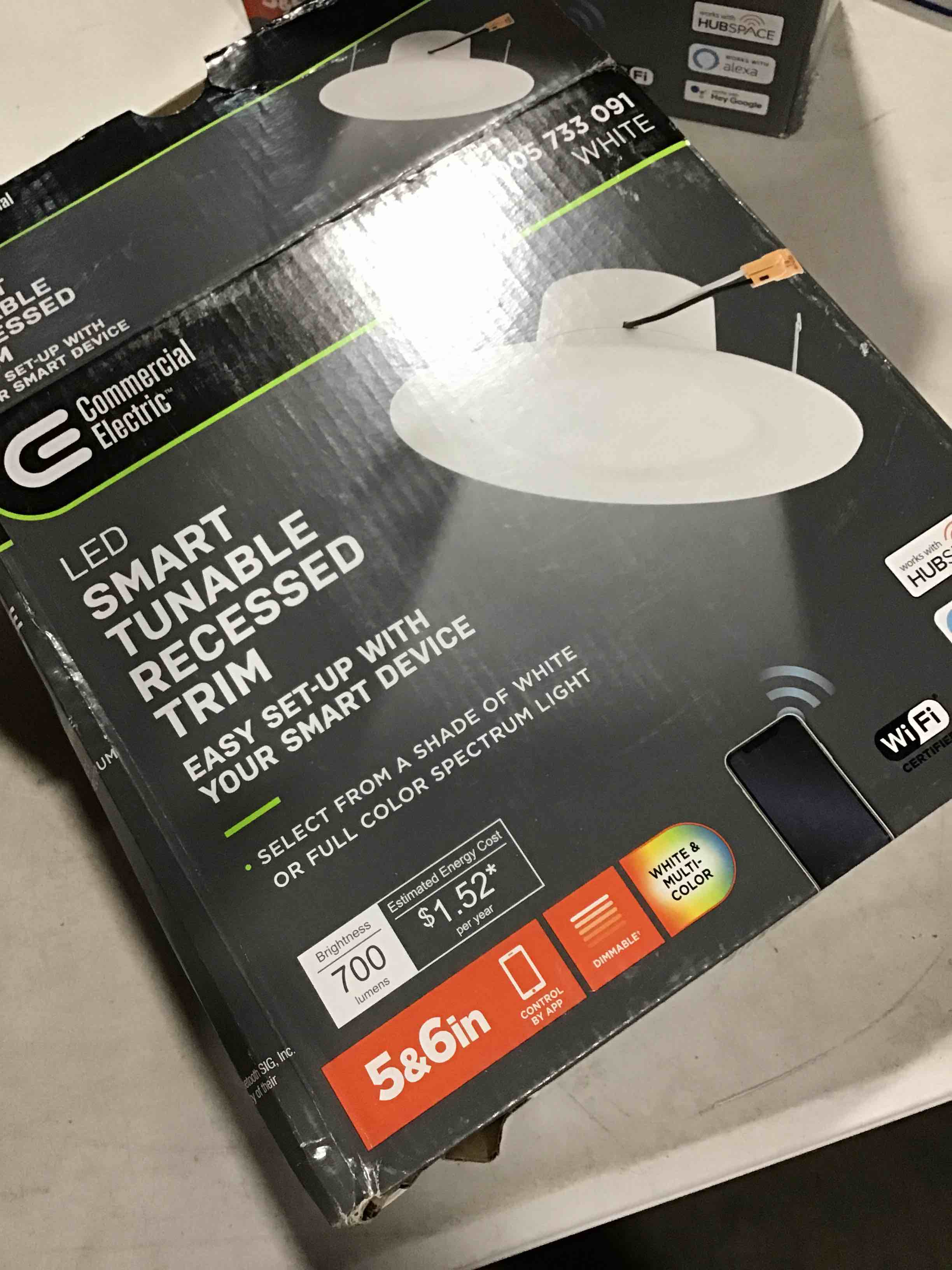 https://s3.amazonaws.com/lotting-images-prod/bidfta/YEL4829251_1693338257204.jpeg