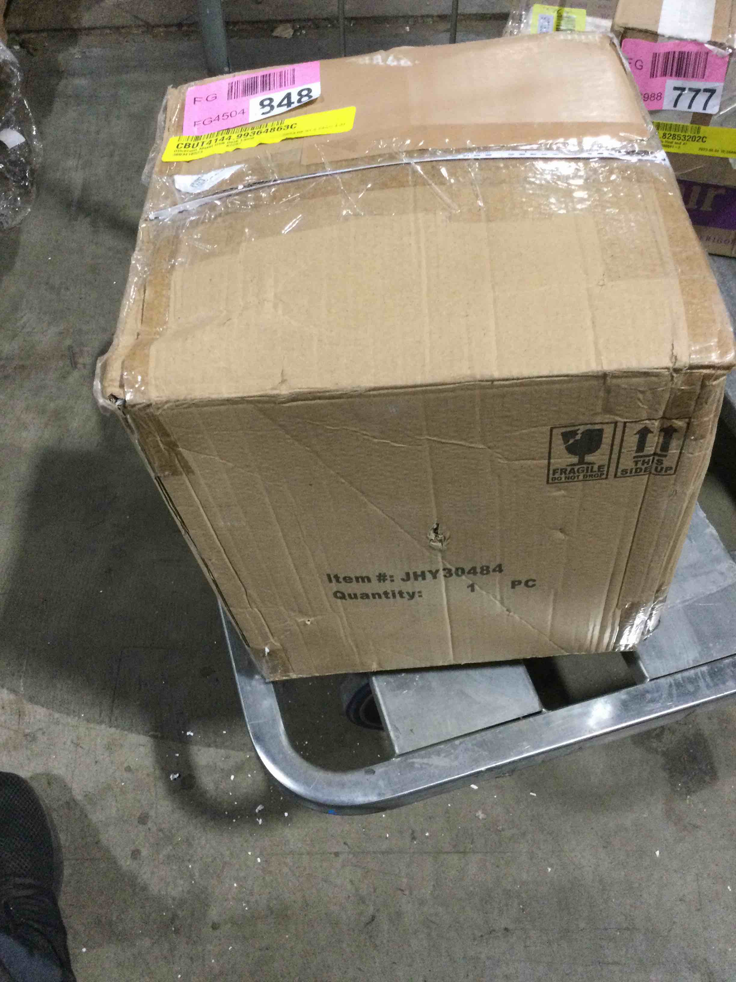 https://s3.amazonaws.com/lotting-images-prod/bidfta/YEL4829653_1693502141312.jpeg