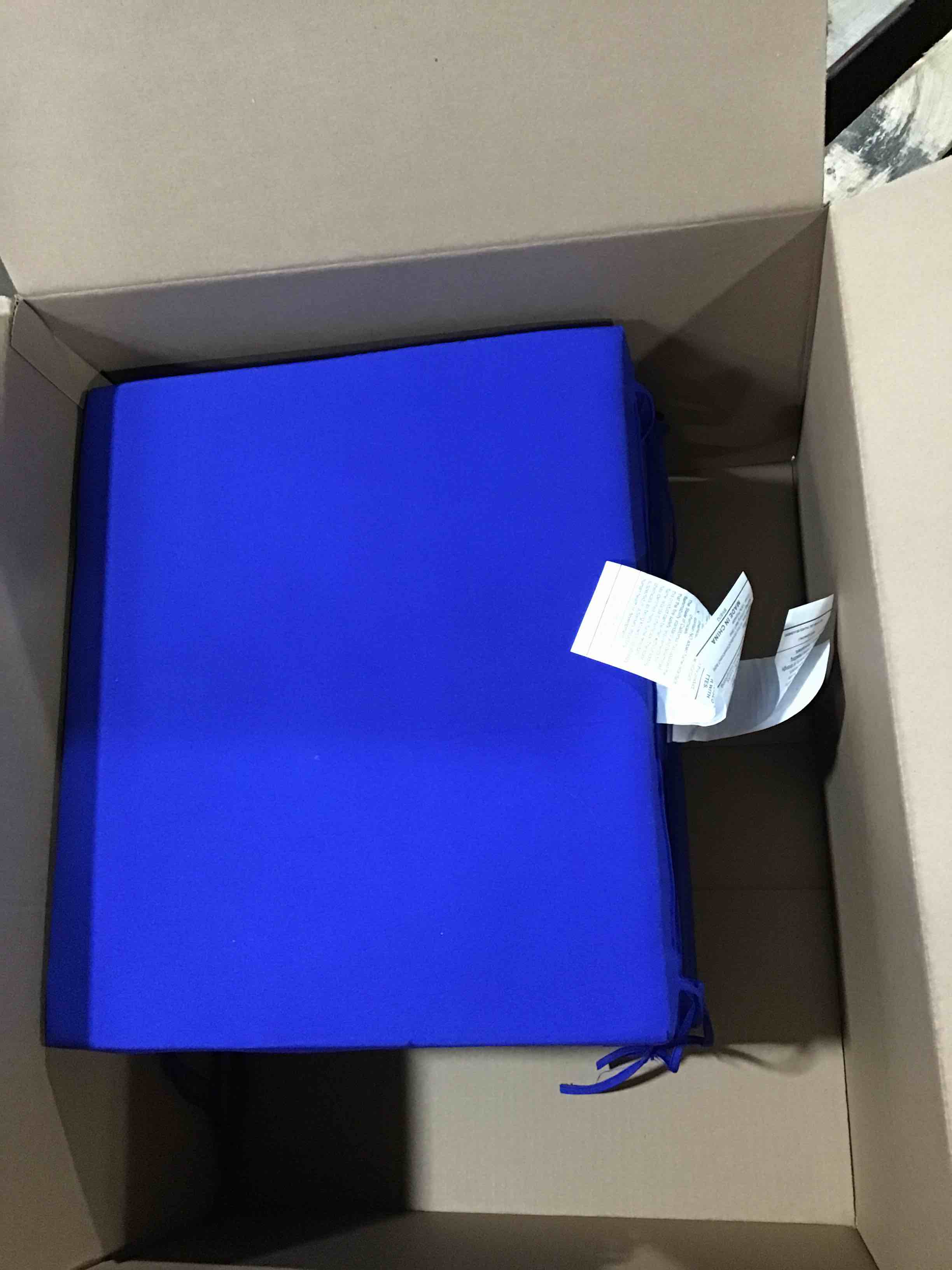 https://s3.amazonaws.com/lotting-images-prod/bidfta/YEL4831147_1691766869392.jpeg