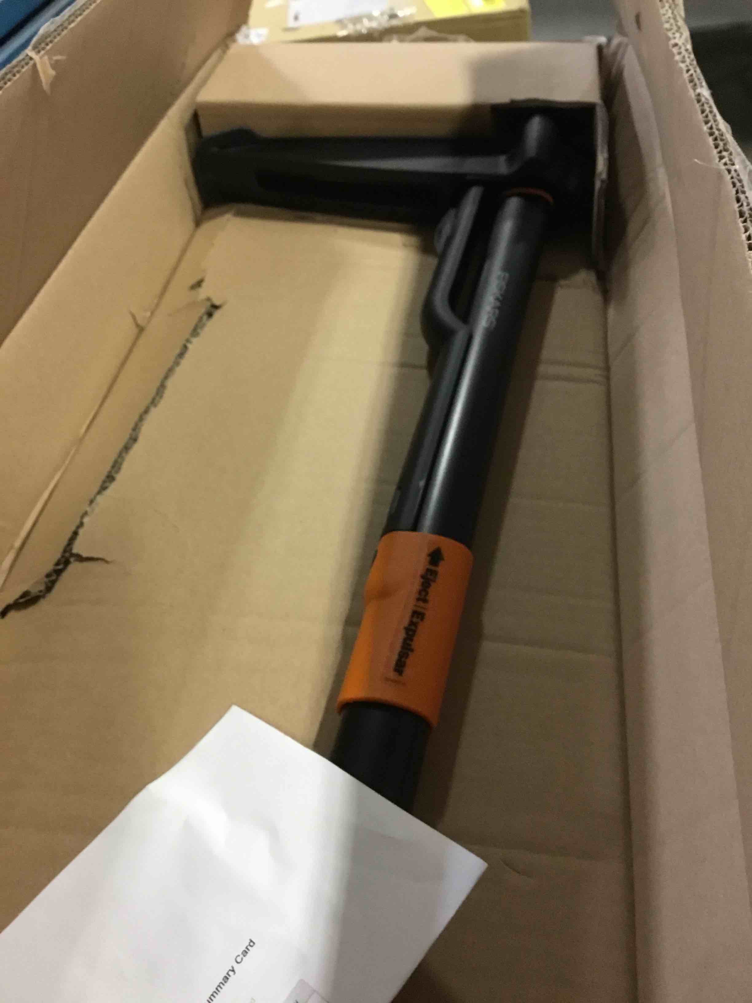 https://s3.amazonaws.com/lotting-images-prod/bidfta/YEL4863188_1683982083218.jpeg