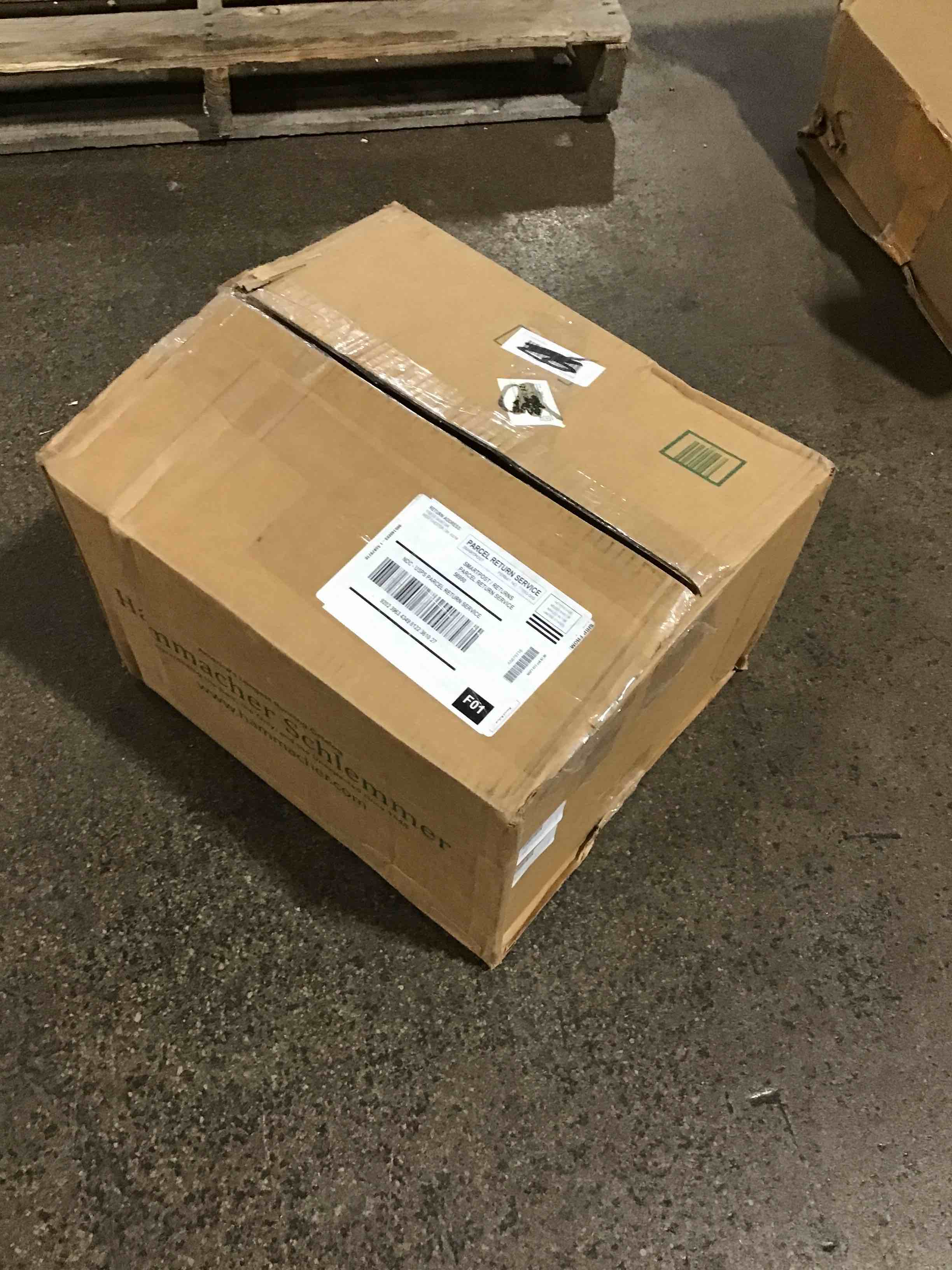 https://s3.amazonaws.com/lotting-images-prod/bidfta/YEL4876999_1685715620998.jpeg