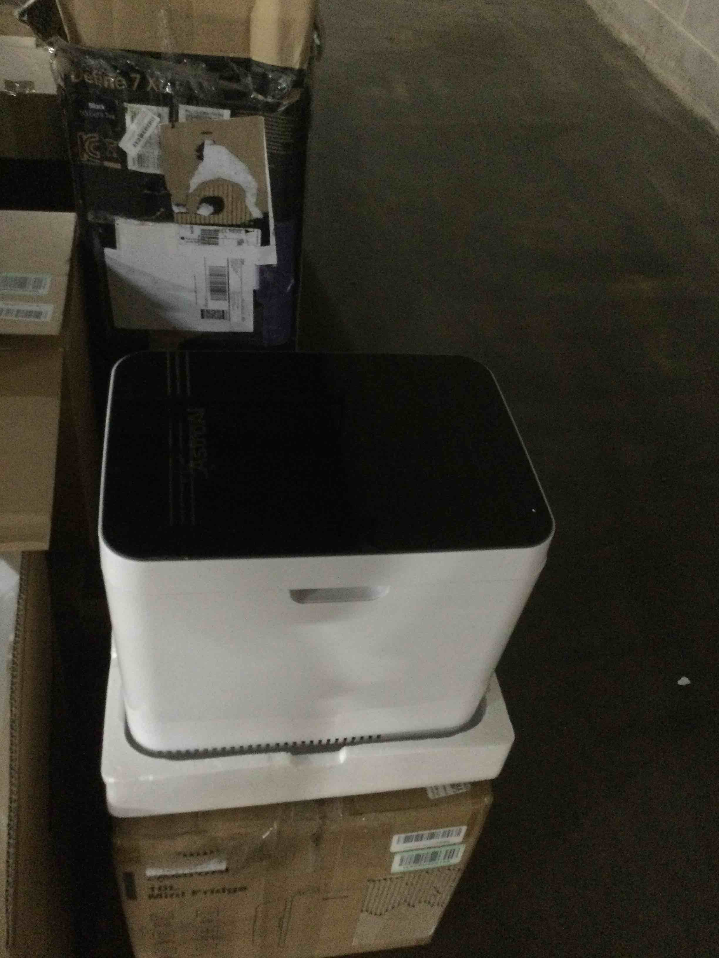 https://s3.amazonaws.com/lotting-images-prod/bidfta/YEL4879532_1684424198639.jpeg