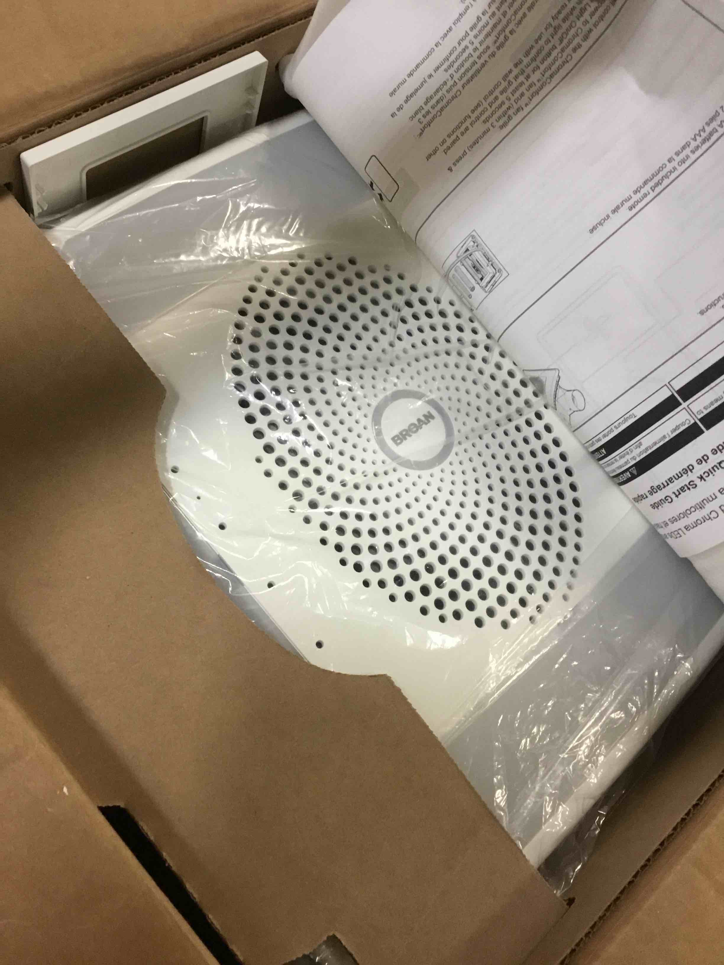https://s3.amazonaws.com/lotting-images-prod/bidfta/YEL4881926_1684352539212.jpeg