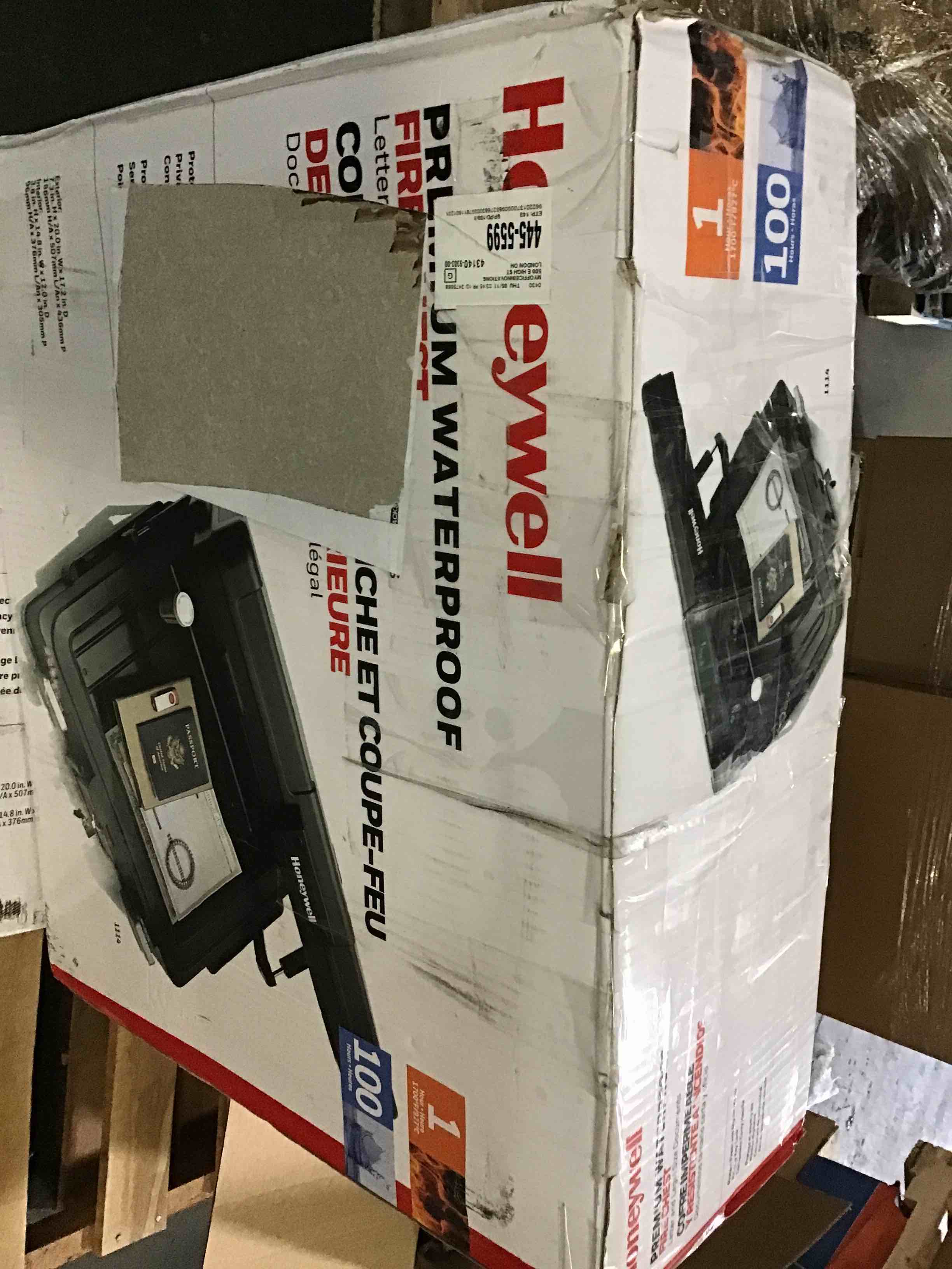 https://s3.amazonaws.com/lotting-images-prod/bidfta/YEL4899577_1684513503737.jpeg