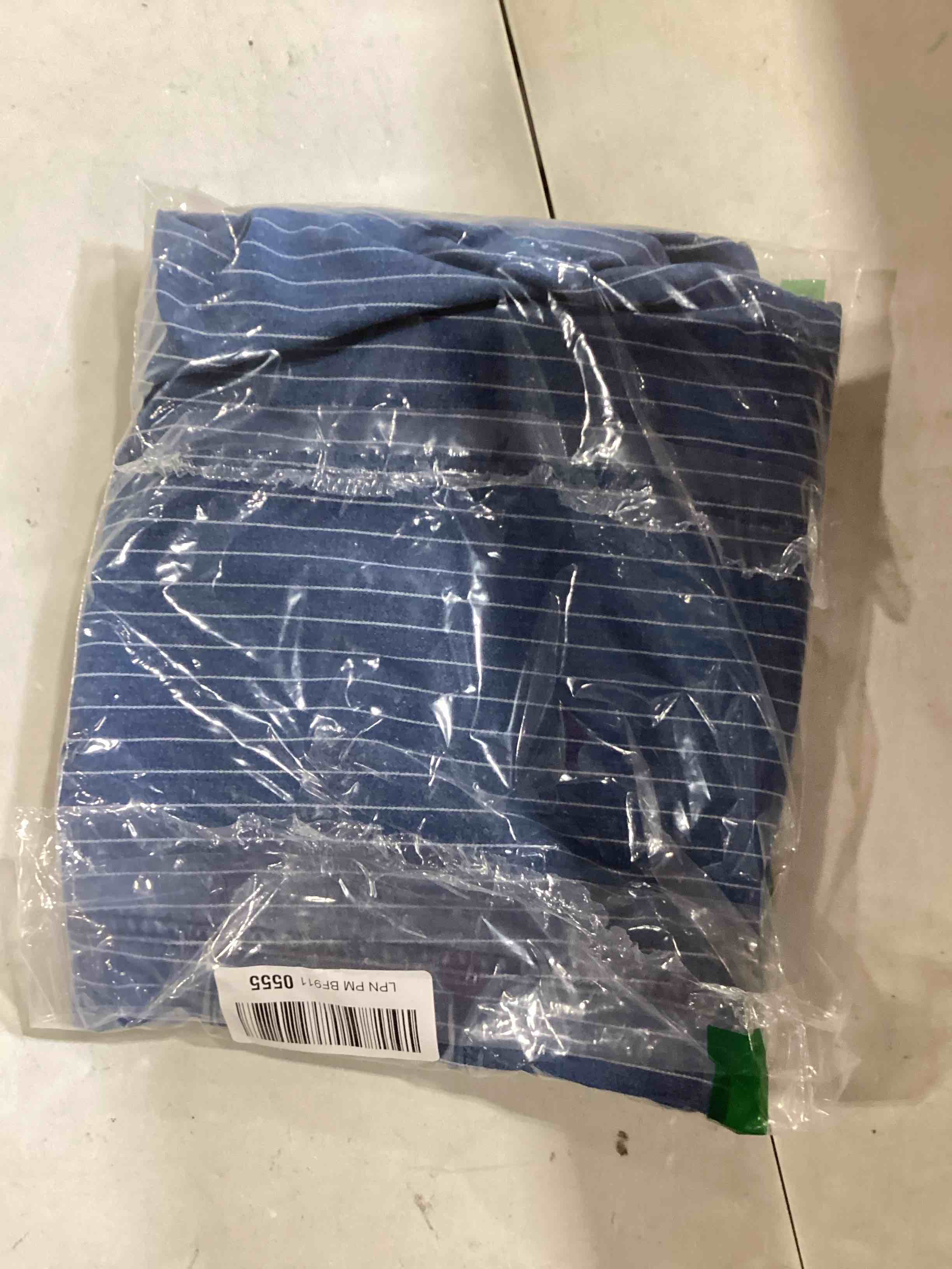 https://s3.amazonaws.com/lotting-images-prod/bidfta/YEL4905860_1728494925448.jpeg
