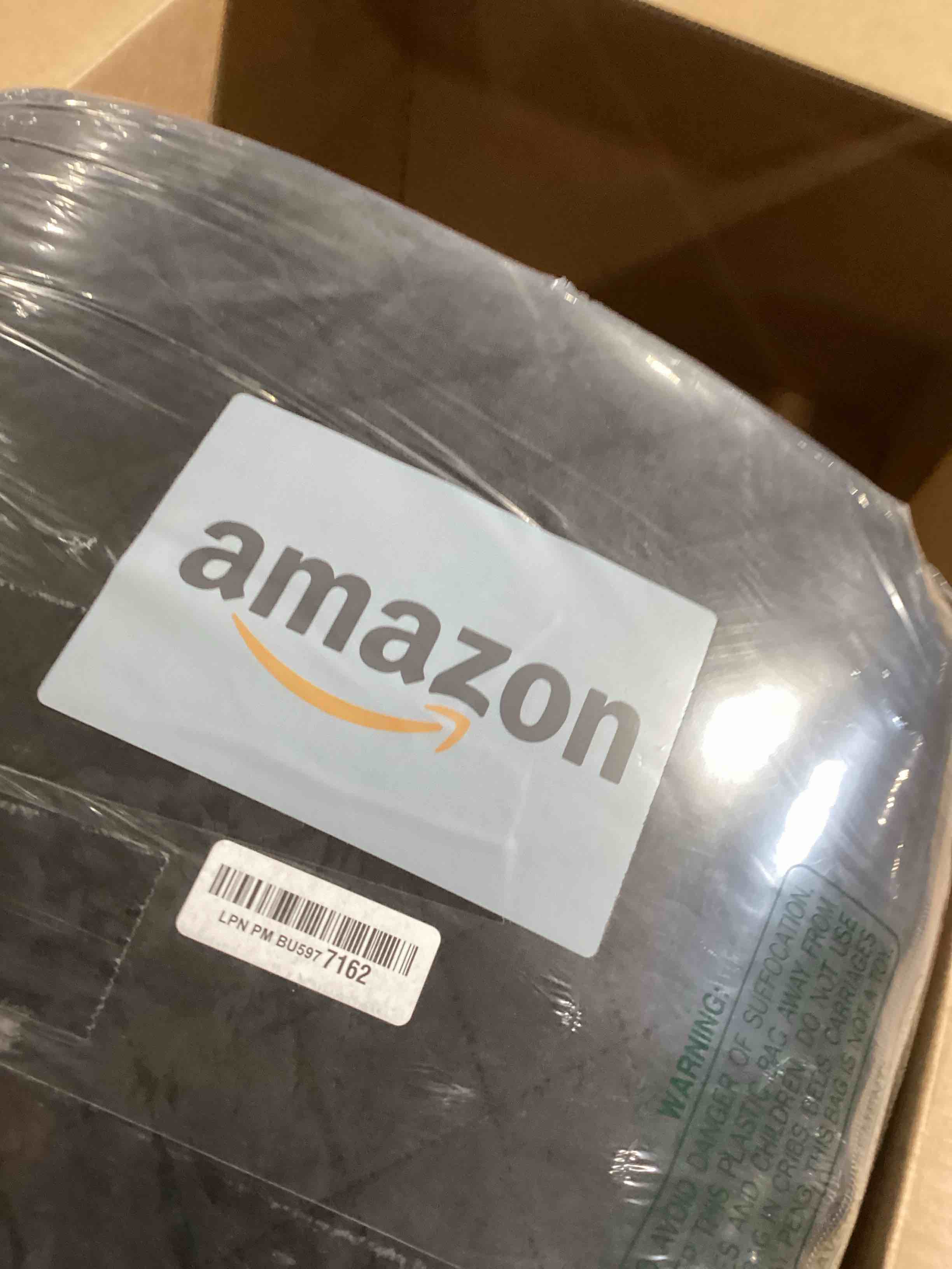 https://s3.amazonaws.com/lotting-images-prod/bidfta/YEL4906337_1729266368076.jpeg